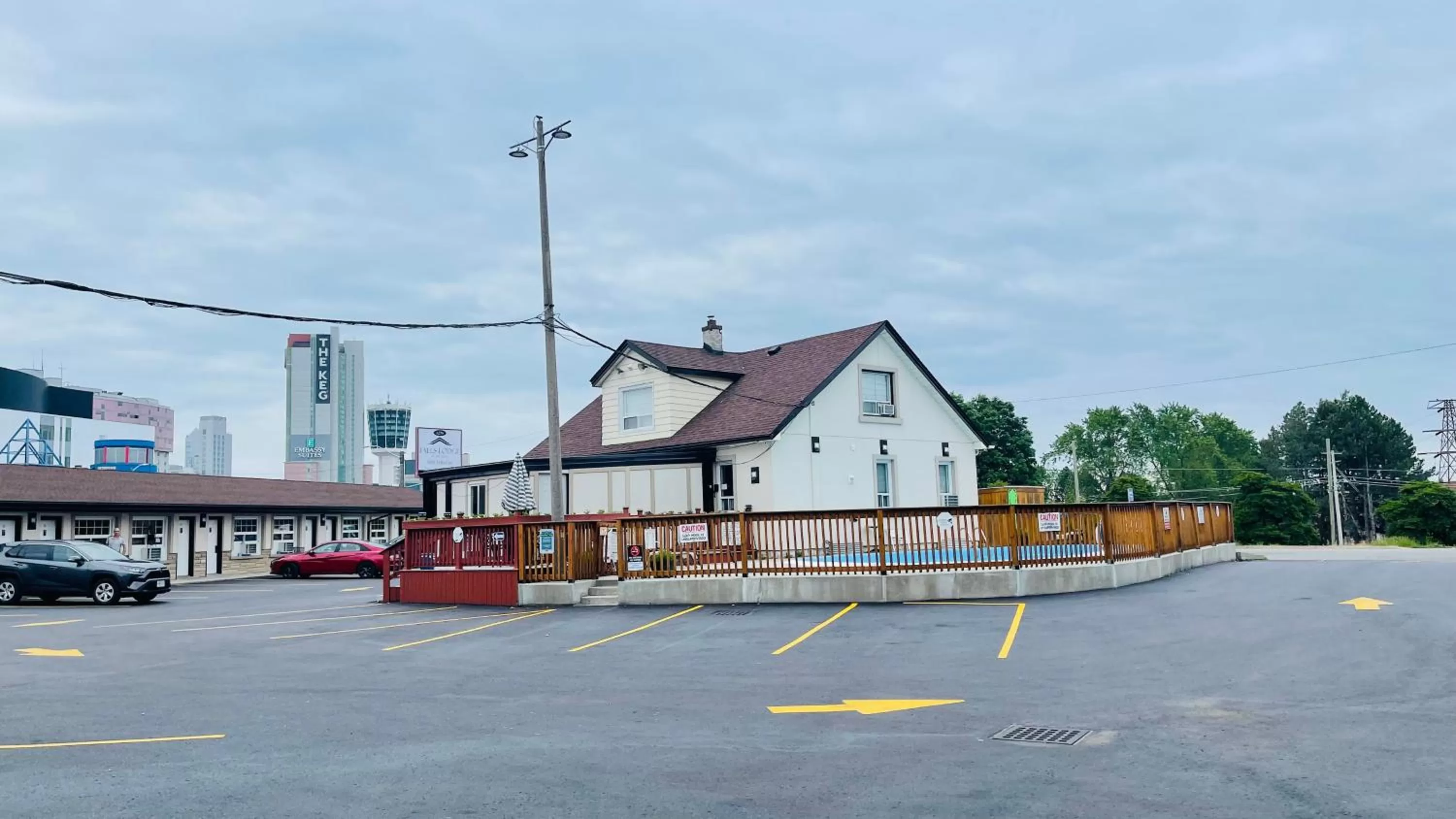 Property building in Falls Lodge by the Falls (Formerly Knights Inn)