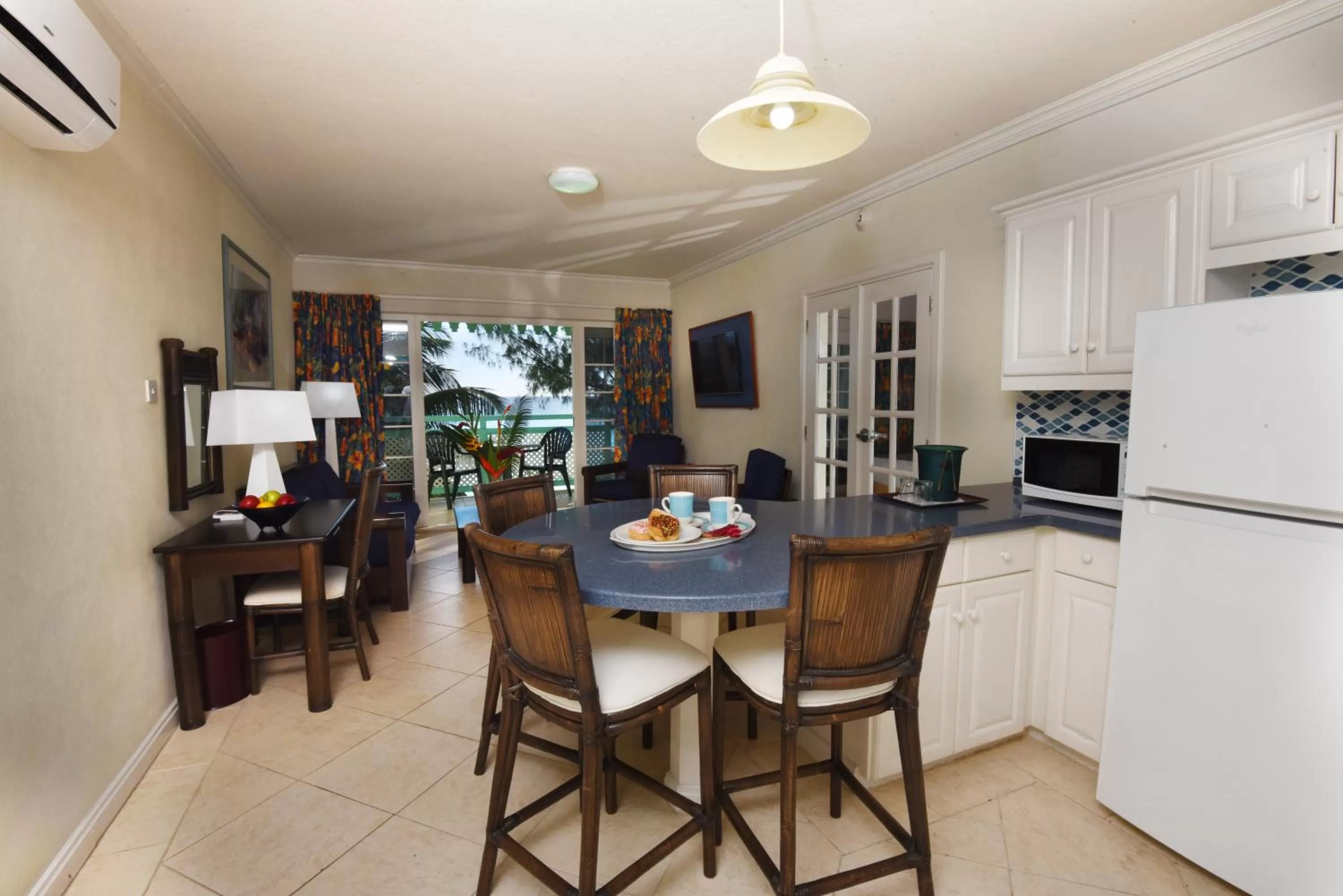 Kitchen or kitchenette in Coral Mist Beach Hotel