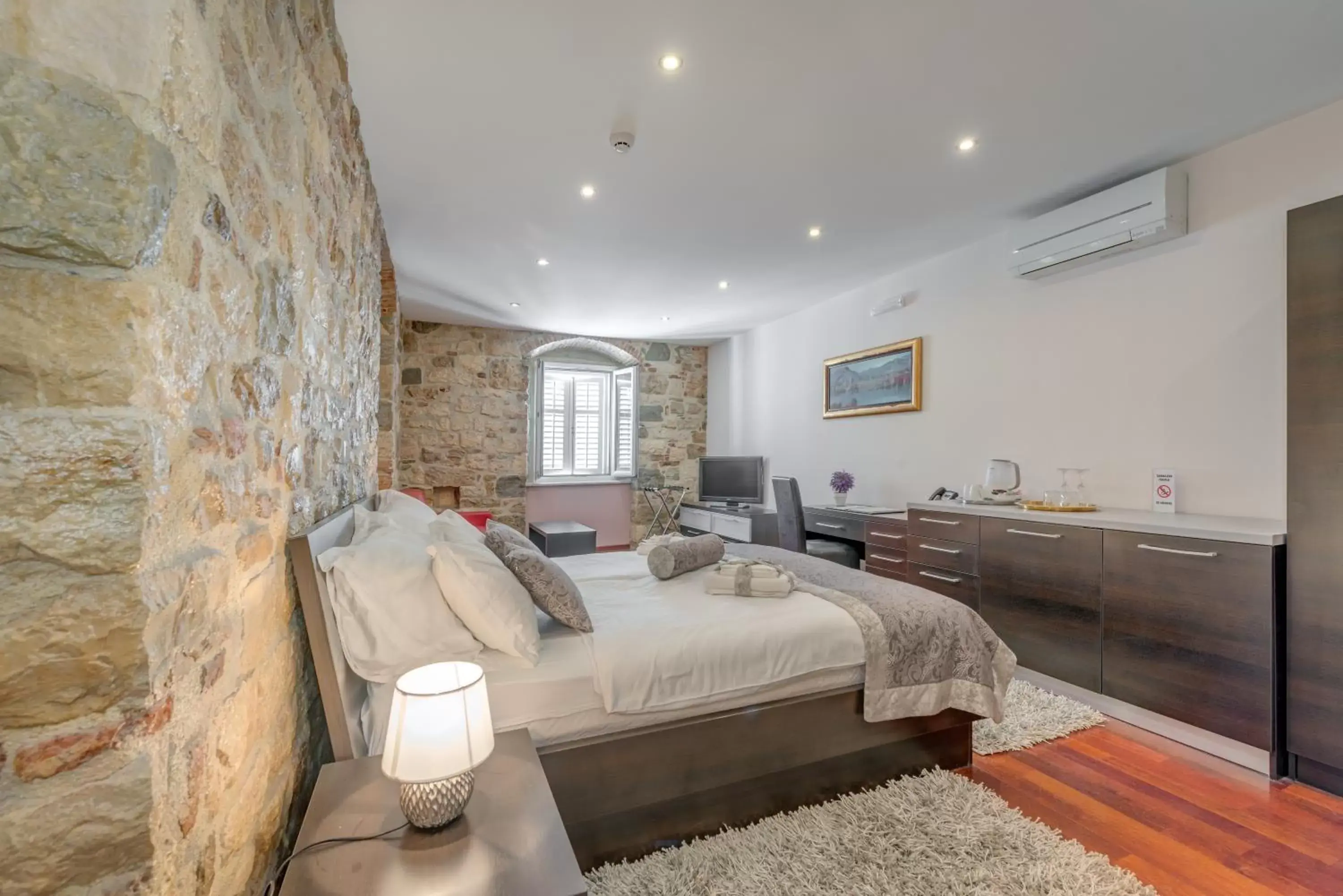 Deluxe Double Room with City View in Palace Suites Heritage Hotel - Adults Only Deluxe Double Room with City View in Palace Suites Heritage Hotel - Adults Only