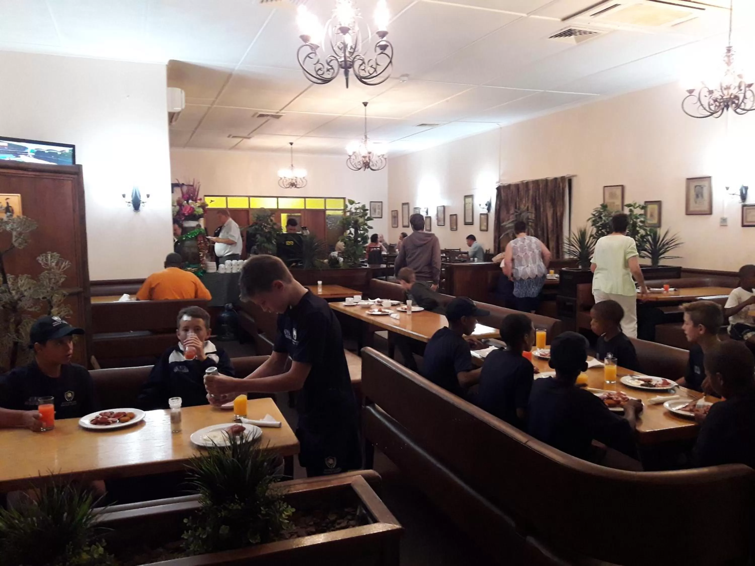 Restaurant/places to eat in Horseshoe Inn and Conference Center