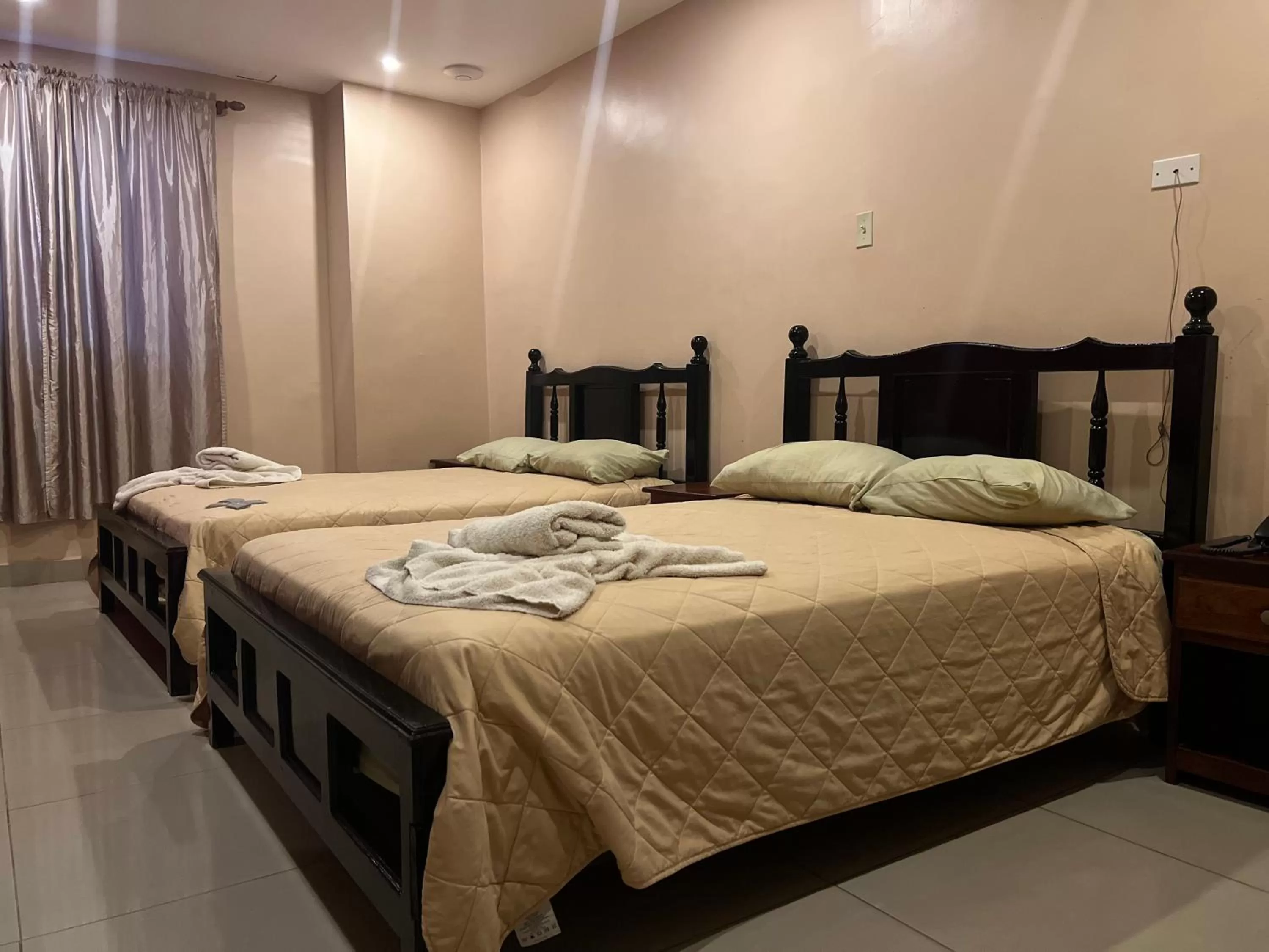 Photo of the whole room, Bed in La Cubana Hotel & Suites