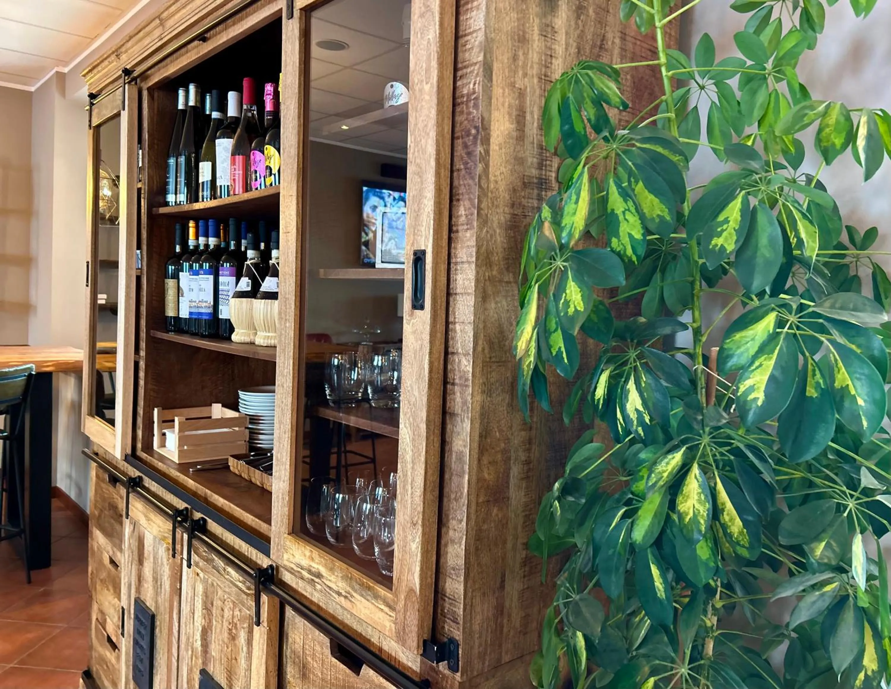 Restaurant/places to eat in Hotel Paradiso Como