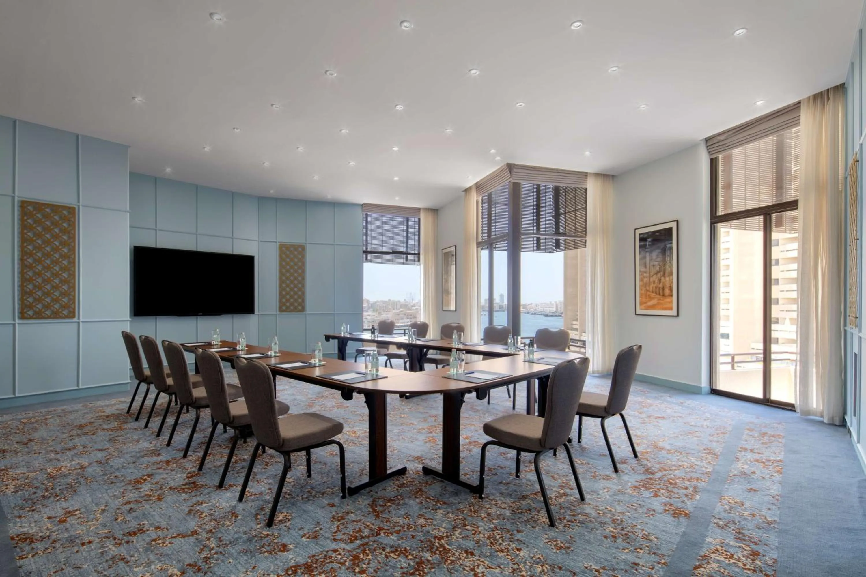 Meeting/conference room in Radisson Blu Hotel, Dubai Deira Creek