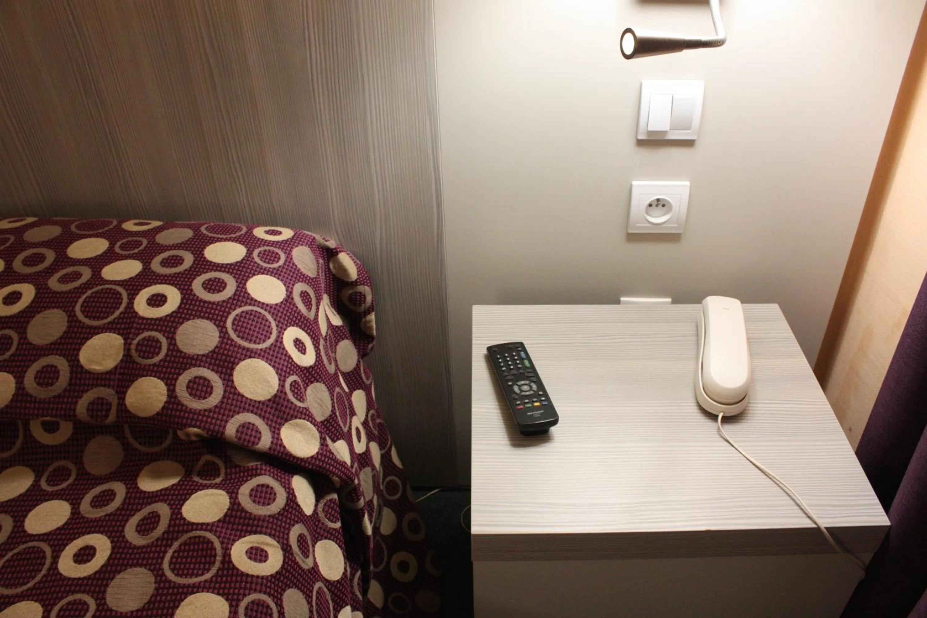 Bed in Hotel Excelsior