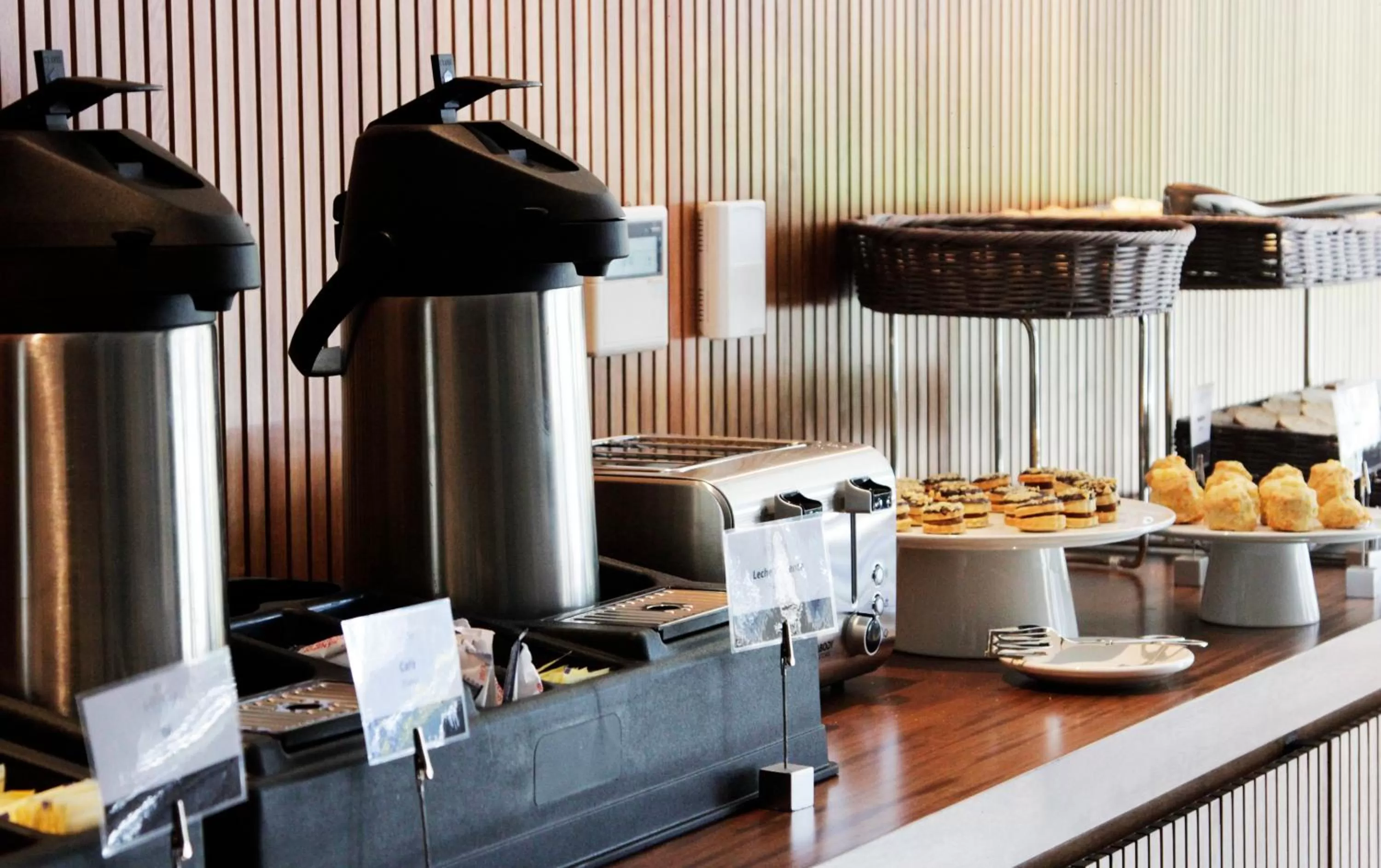 Breakfast in Cottage Puerto Buceo