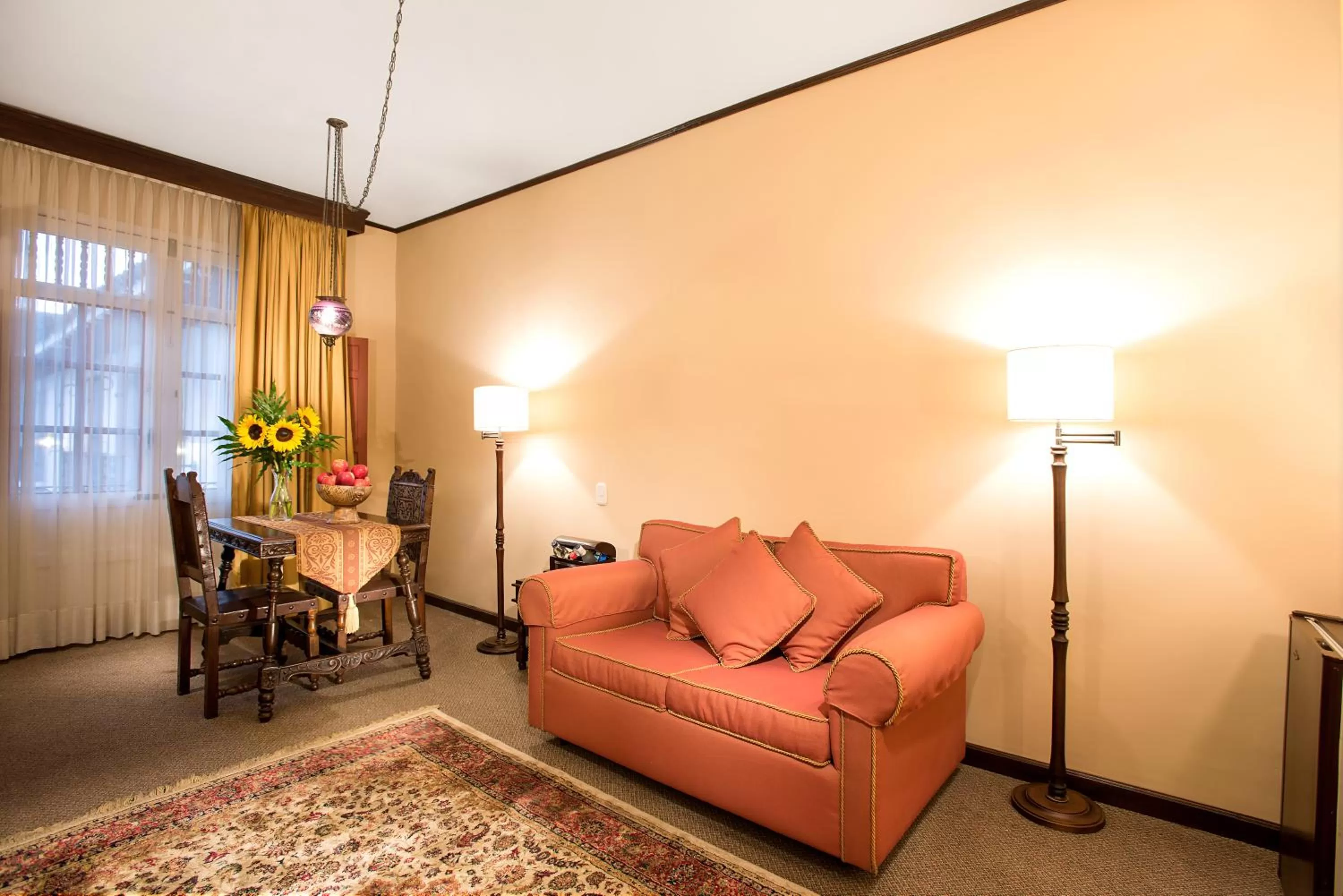 Living room in Hotel Dann Monasterio