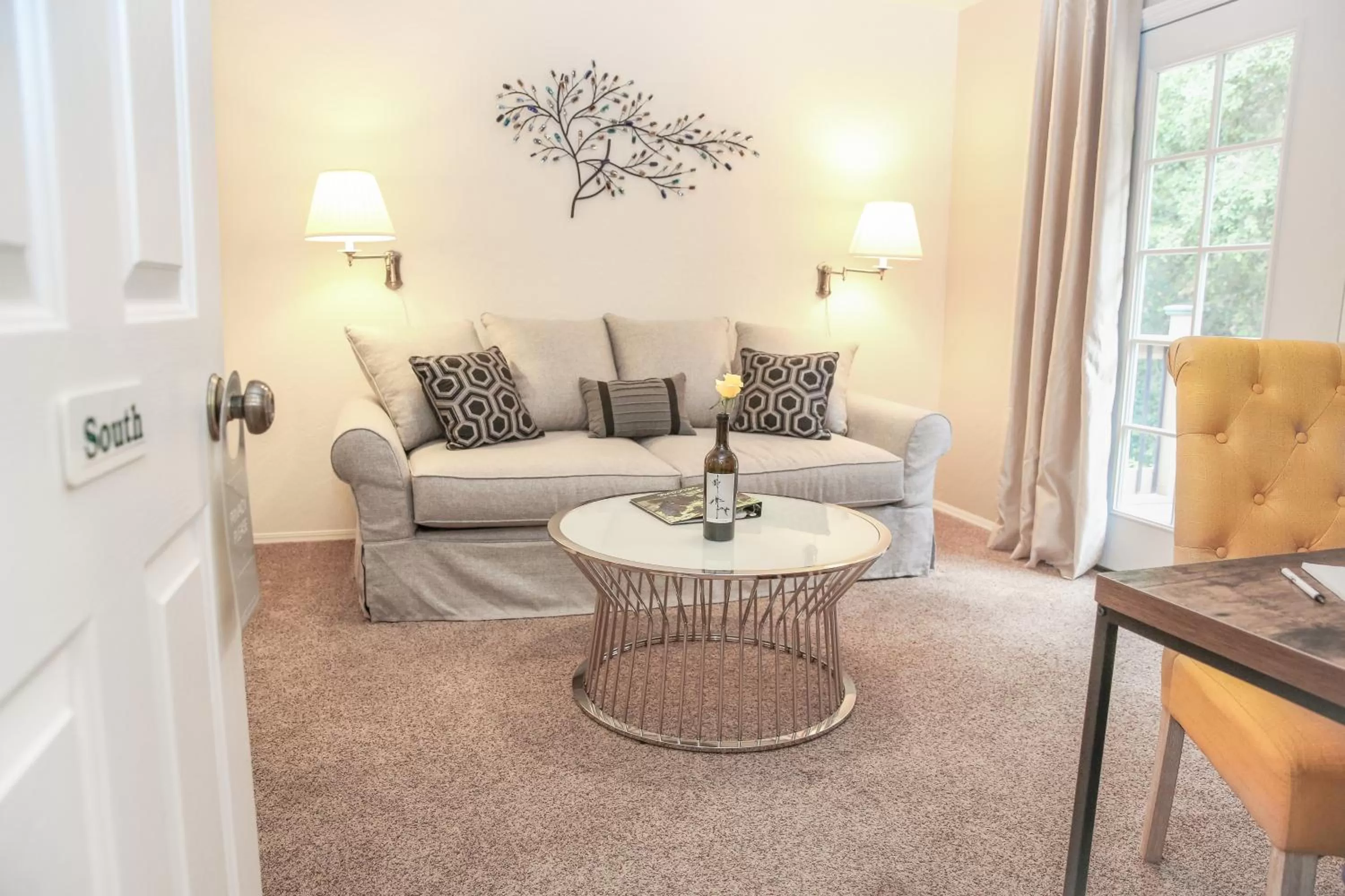 Bed in The Eden House Vineyard