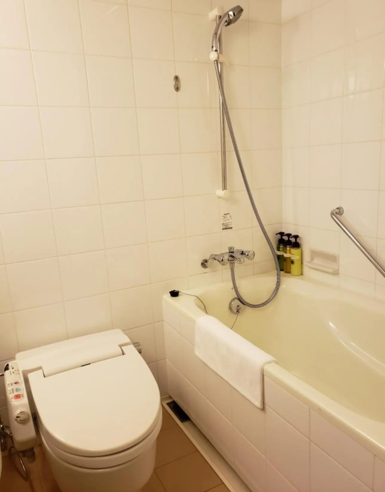 Bathroom in ANA Crowne Plaza Hotel Nagasaki Gloverhill by IHG