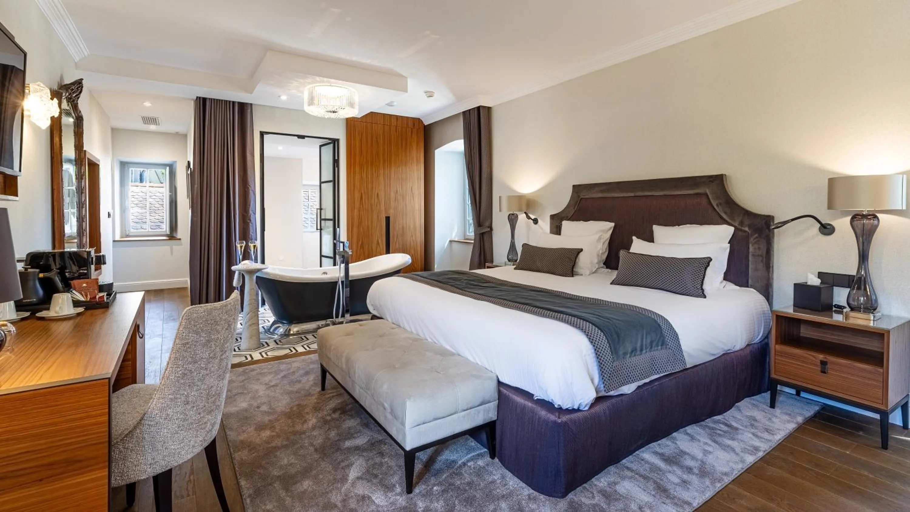 Bedroom, Bed in Domaine de Dolomieu Hotel & Spa - BW Premier Collection