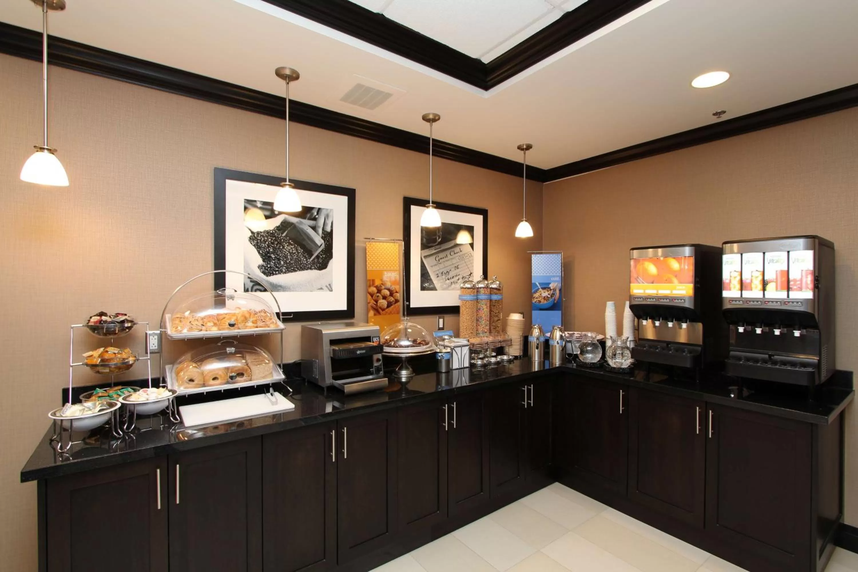 Restaurant/places to eat in Hampton Inn & Suites by Hilton St. John's Airport