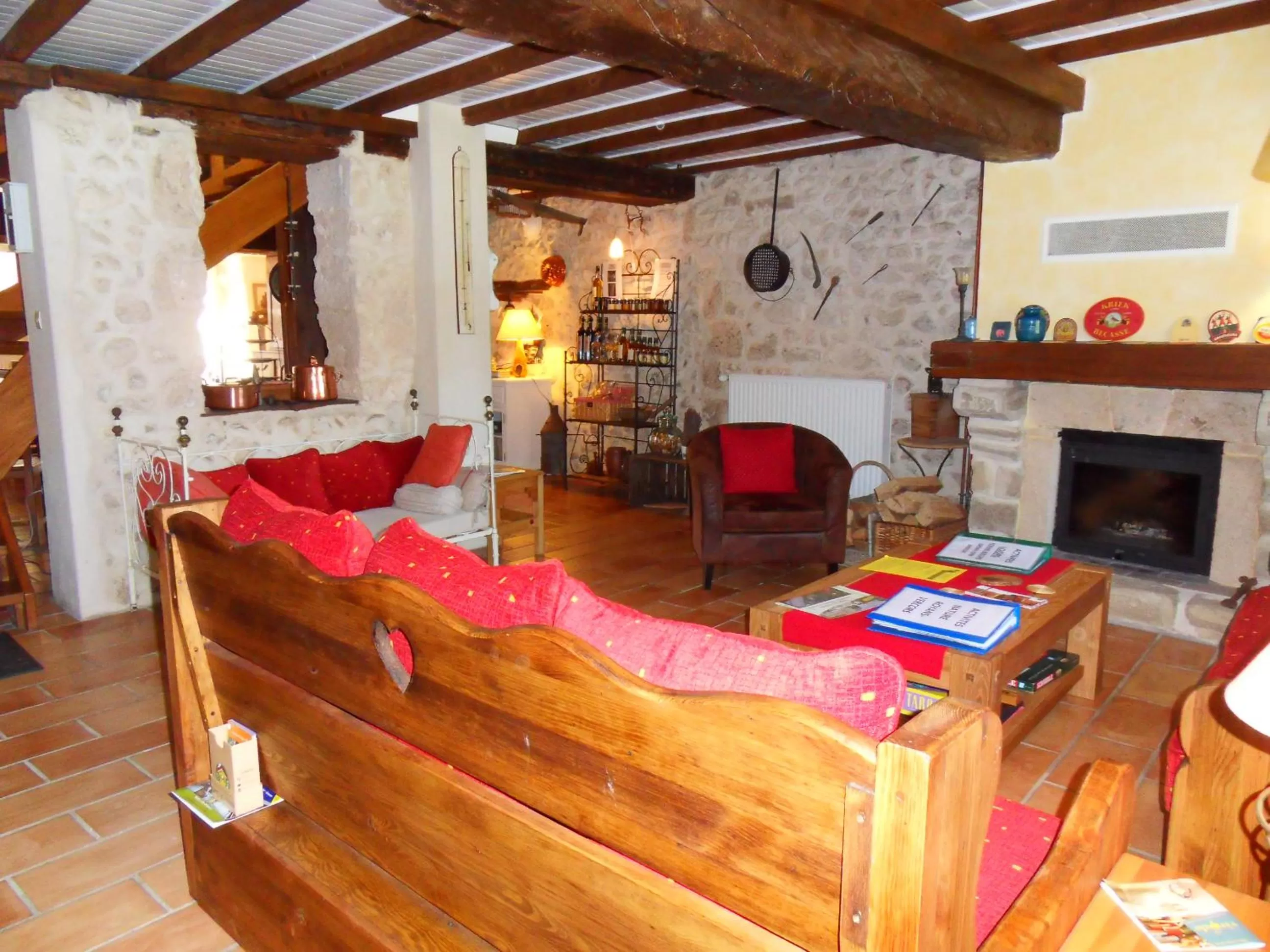 TV and multimedia in L'Estapade des Tourelons