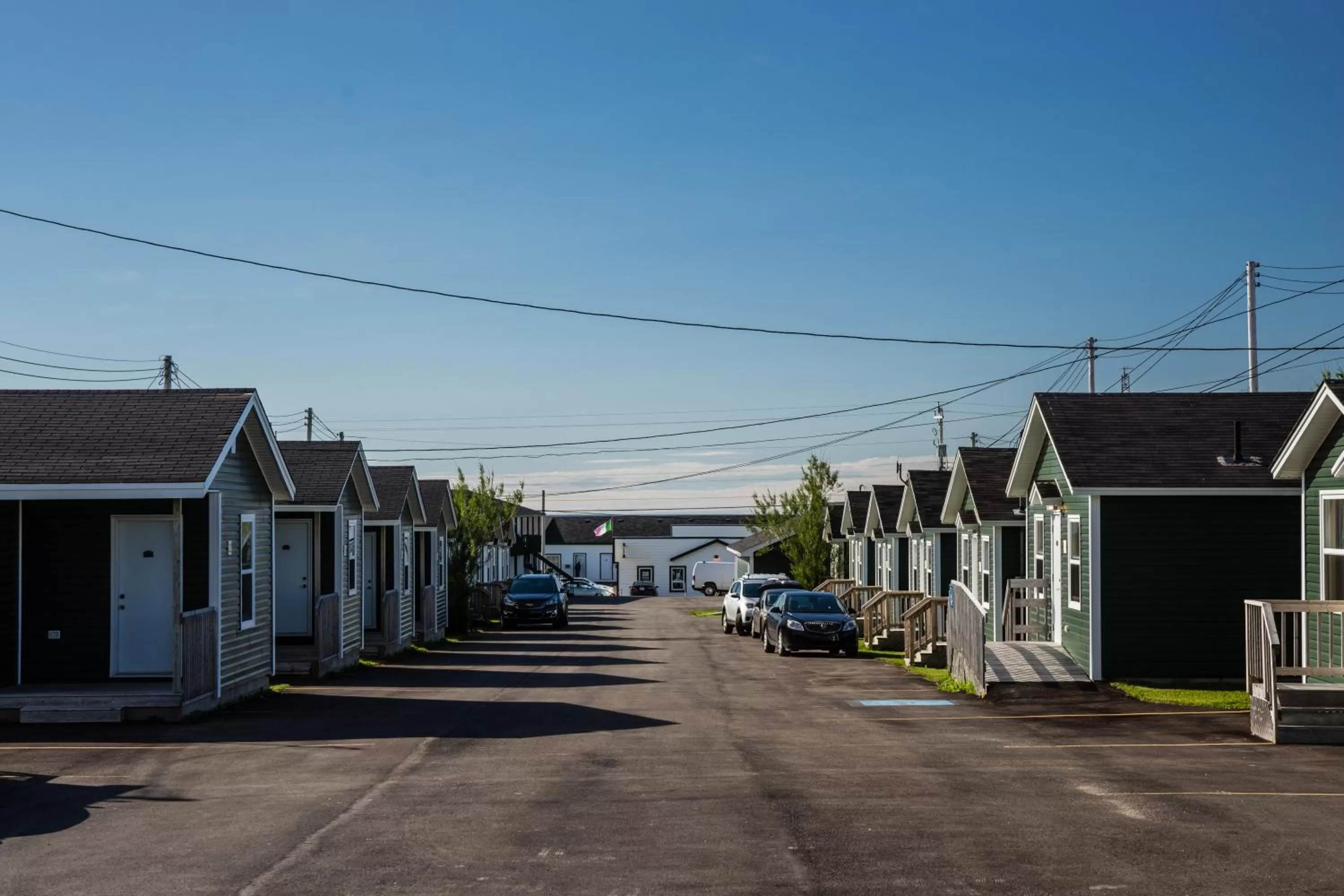 Shallow Bay Motel & Cabins Conference Centre