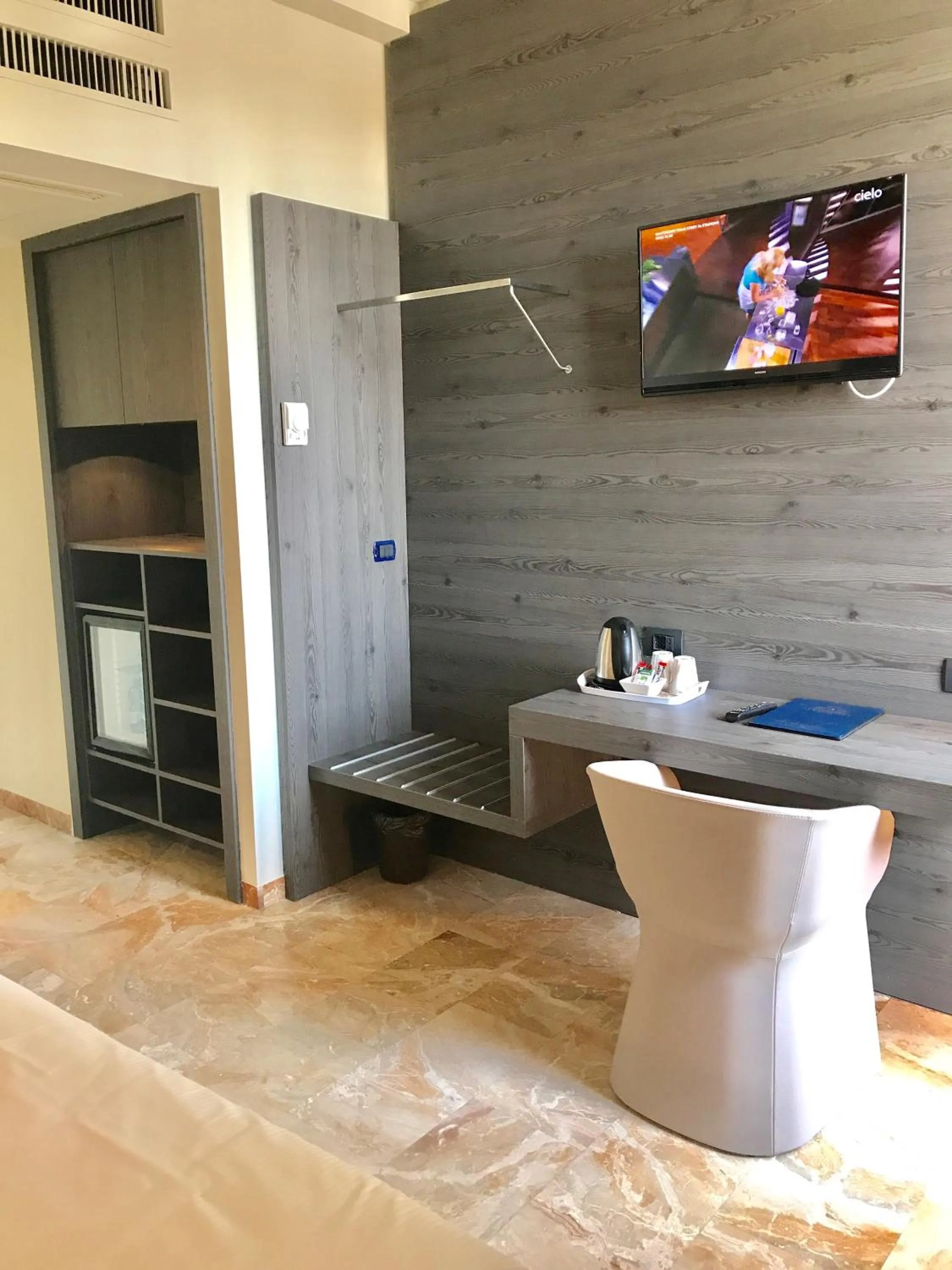 Bedroom in Canova Hotel