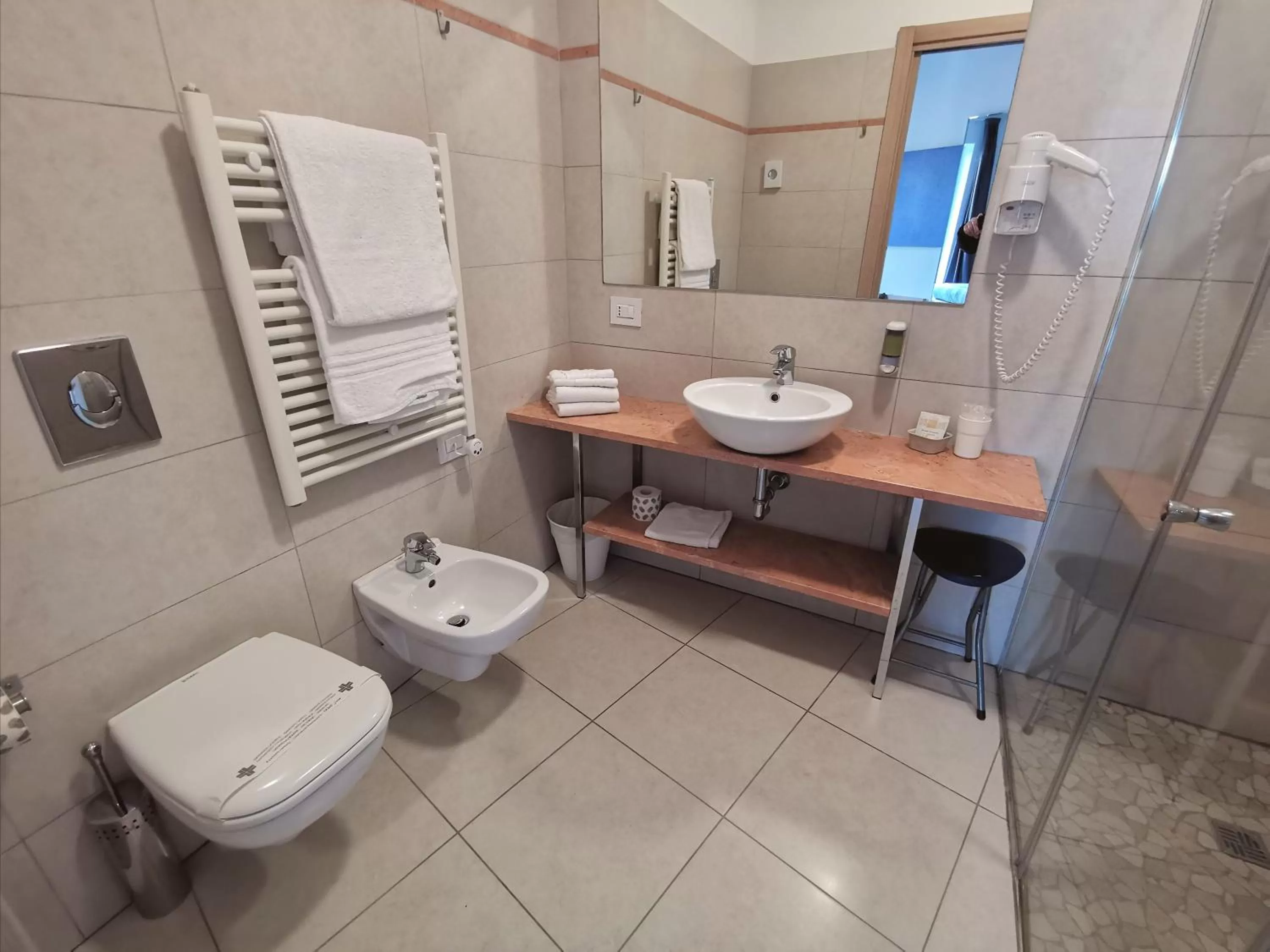 Bathroom in Hotel Oceanomare