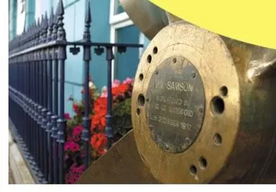 Decorative detail in Commodore Hotel