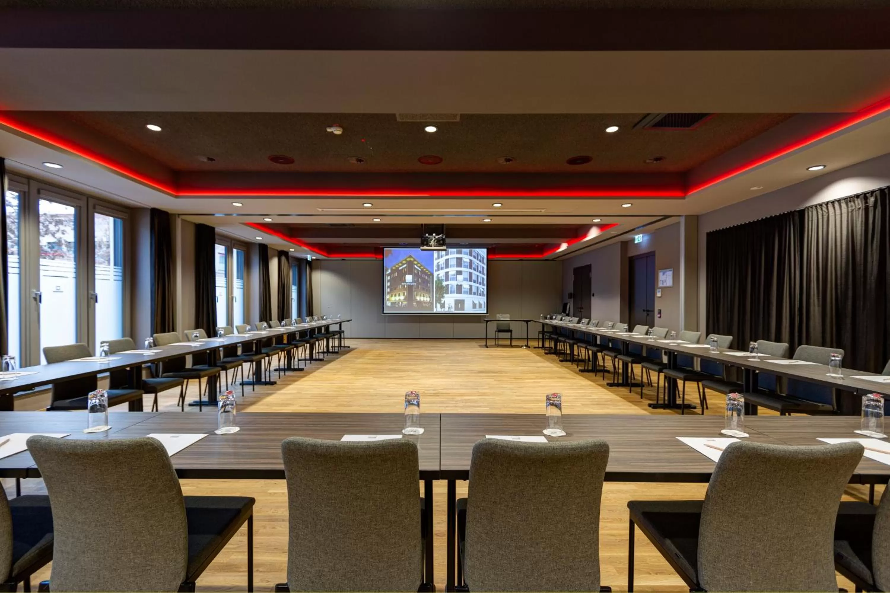 Meeting/conference room in Qube Hotel Bahnstadt