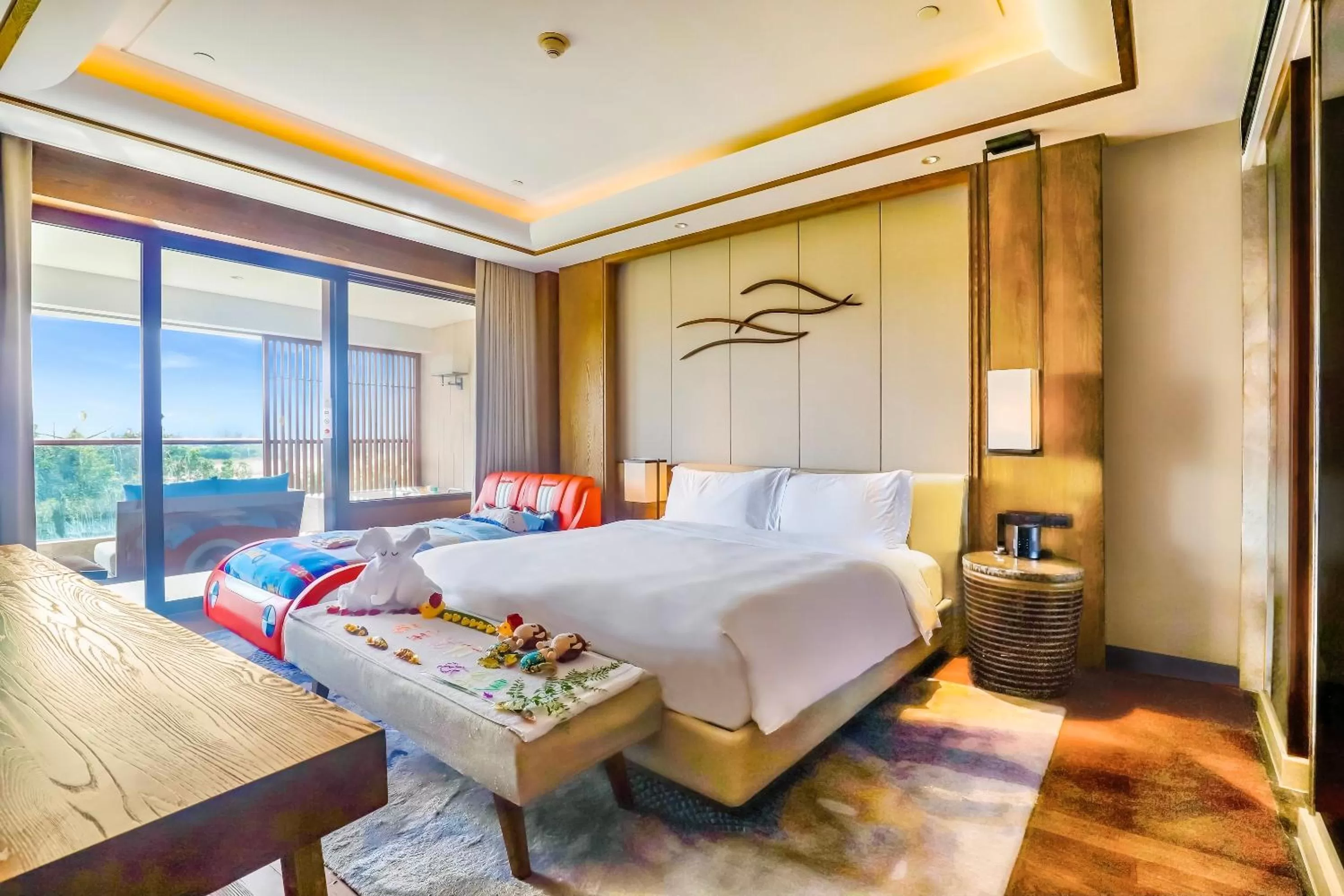 Photo of the whole room, Bed in InterContinental Sanya Haitang Bay Resort by IHG