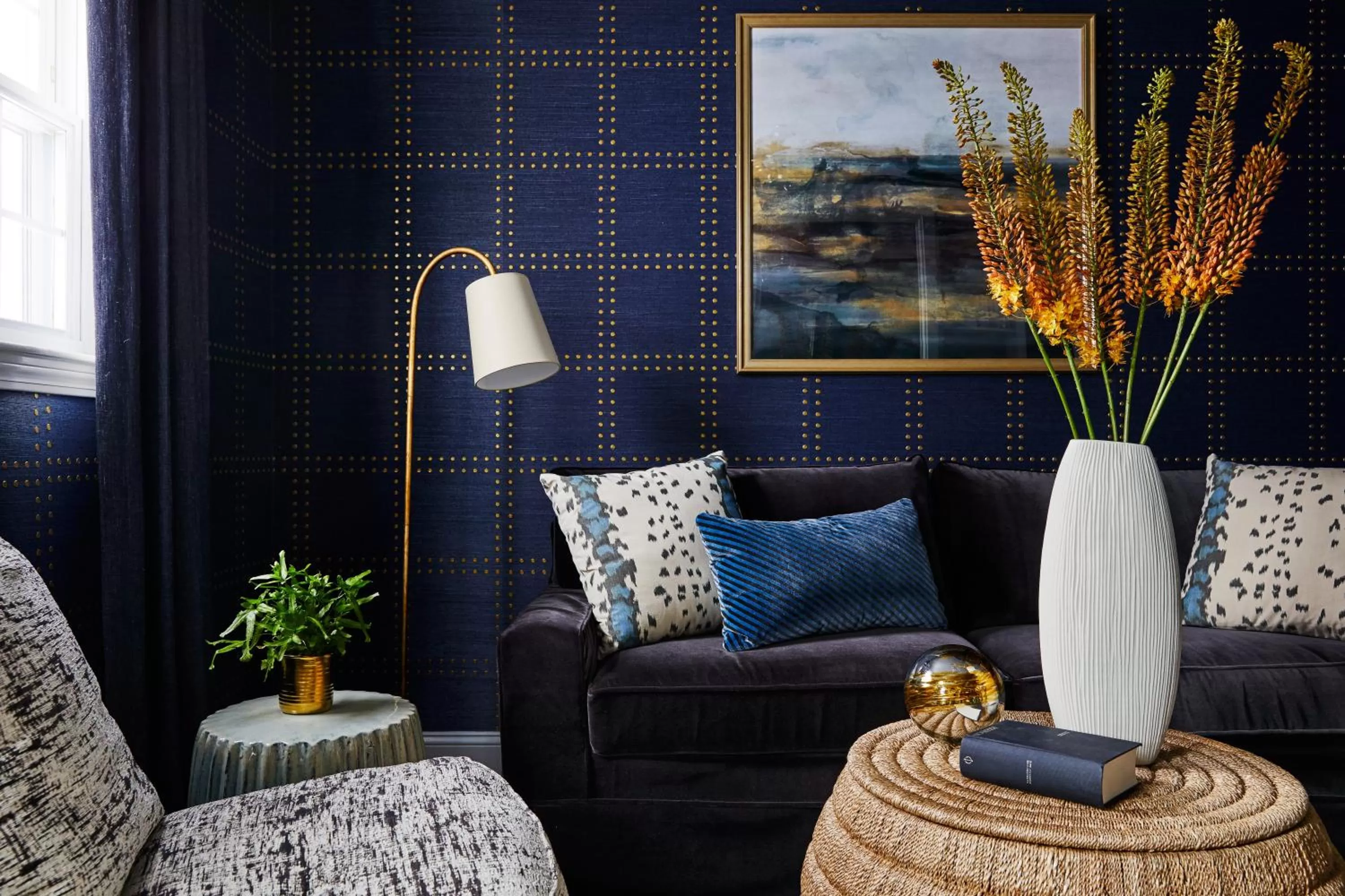 Living room in The Cliffside Inn