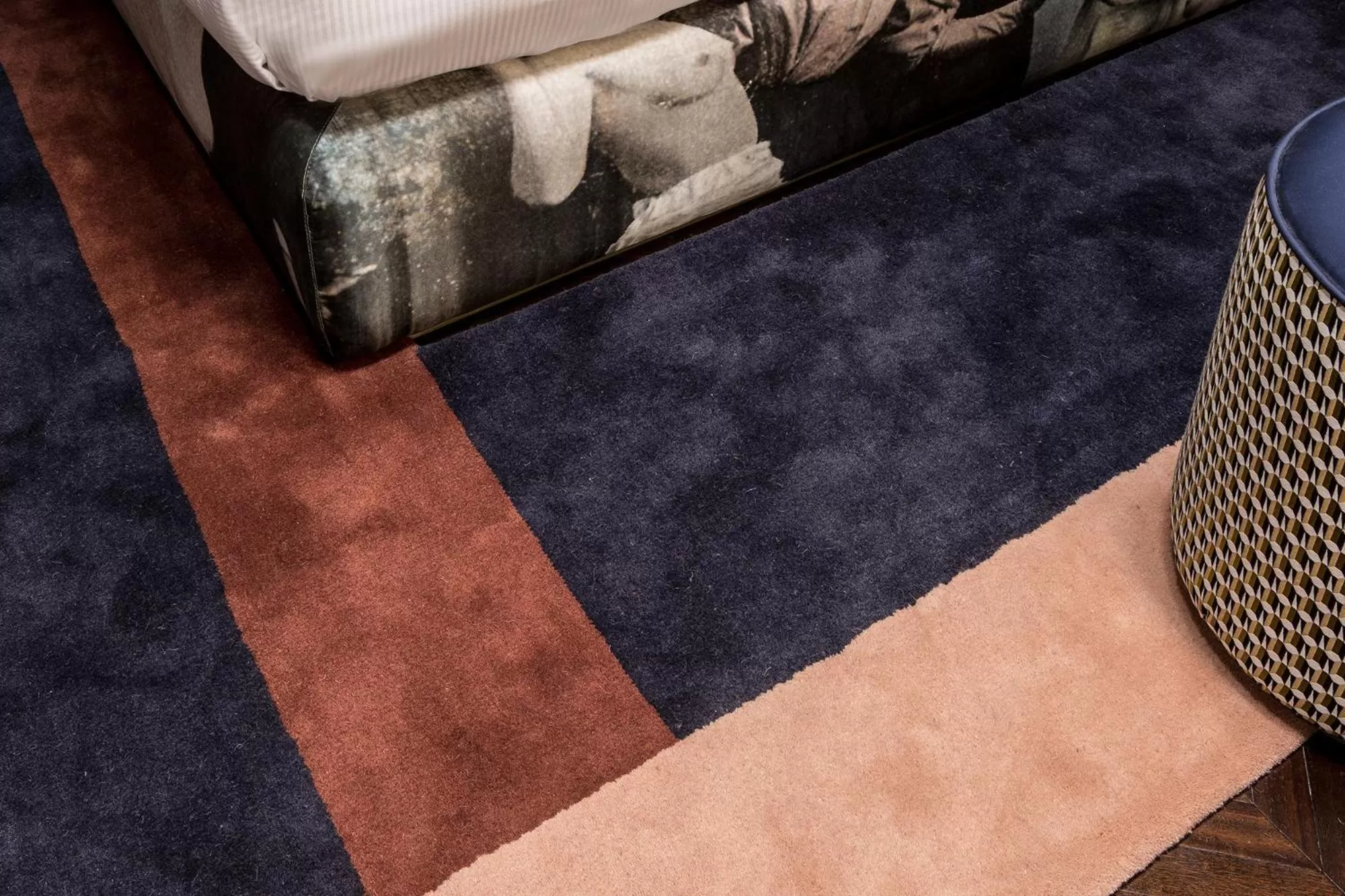 Decorative detail in Hôtel du Rond-point des Champs-Élysées - Esprit de France