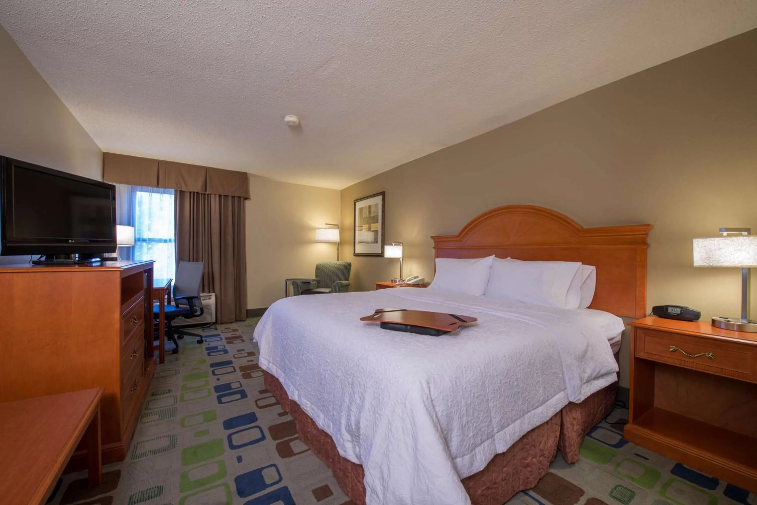 Bed in Hampton Inn Atlanta-Newnan