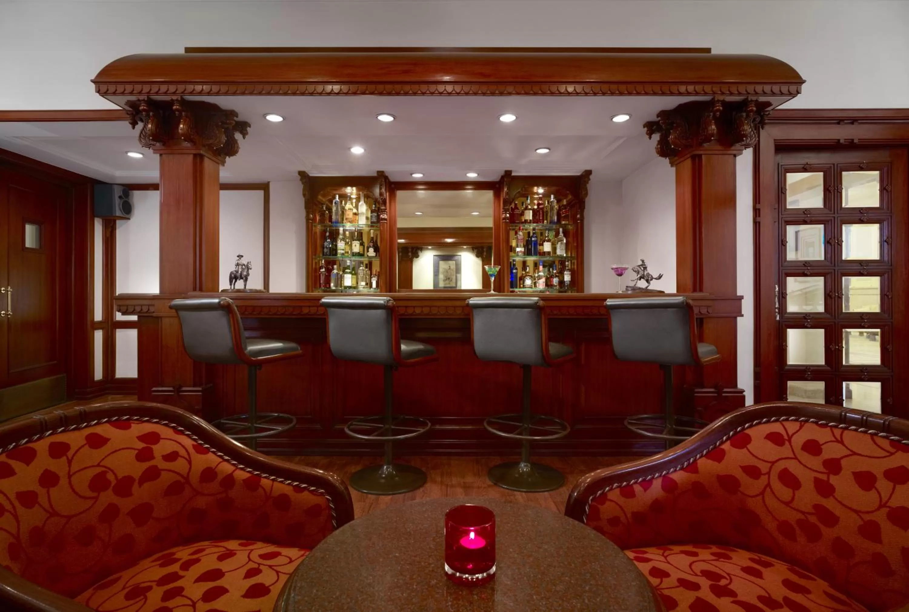 Lounge or bar in Taj Ganges Varanasi