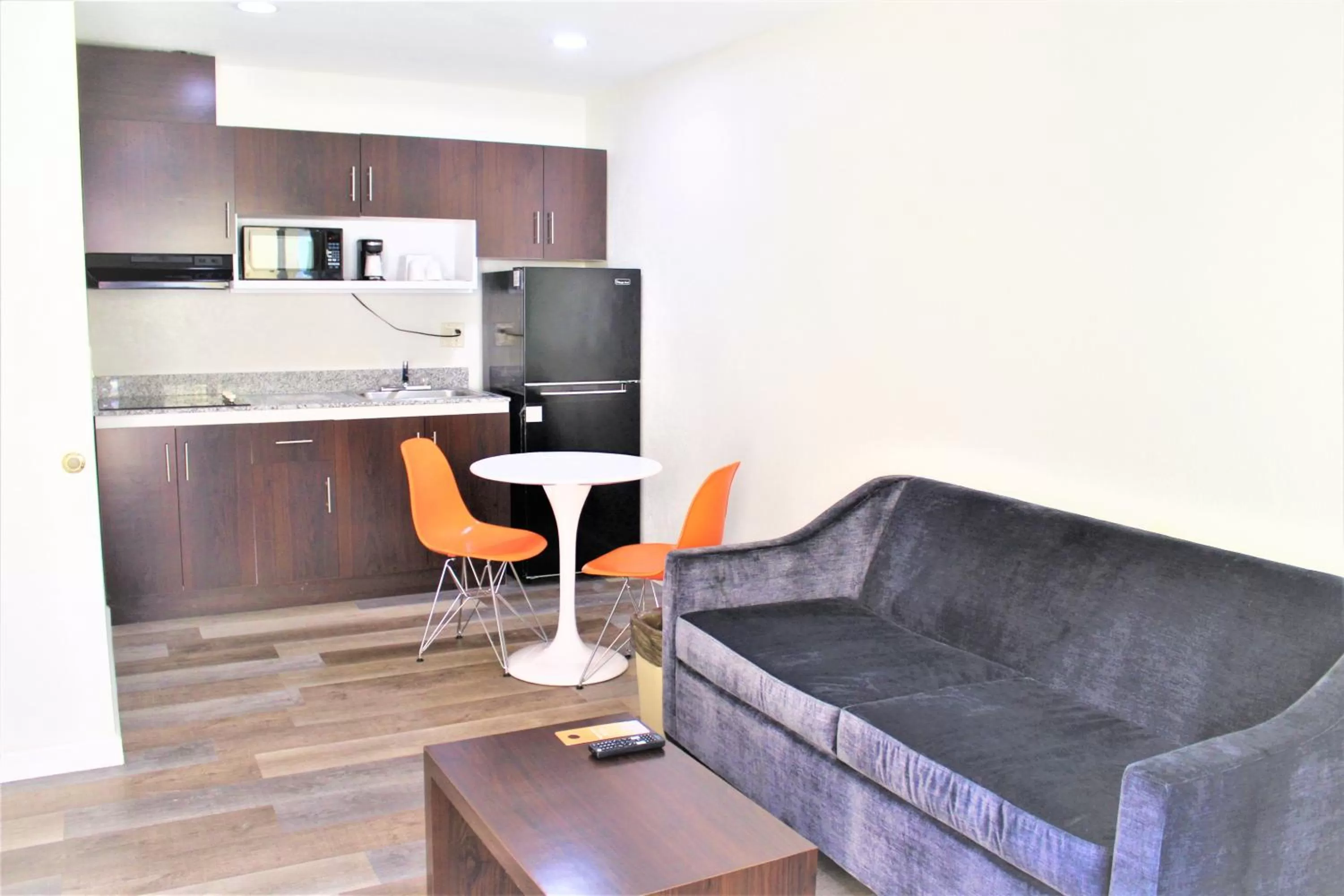 Bathroom in Howard Johnson Suites by Wyndham San Diego Chula Vista BayFront
