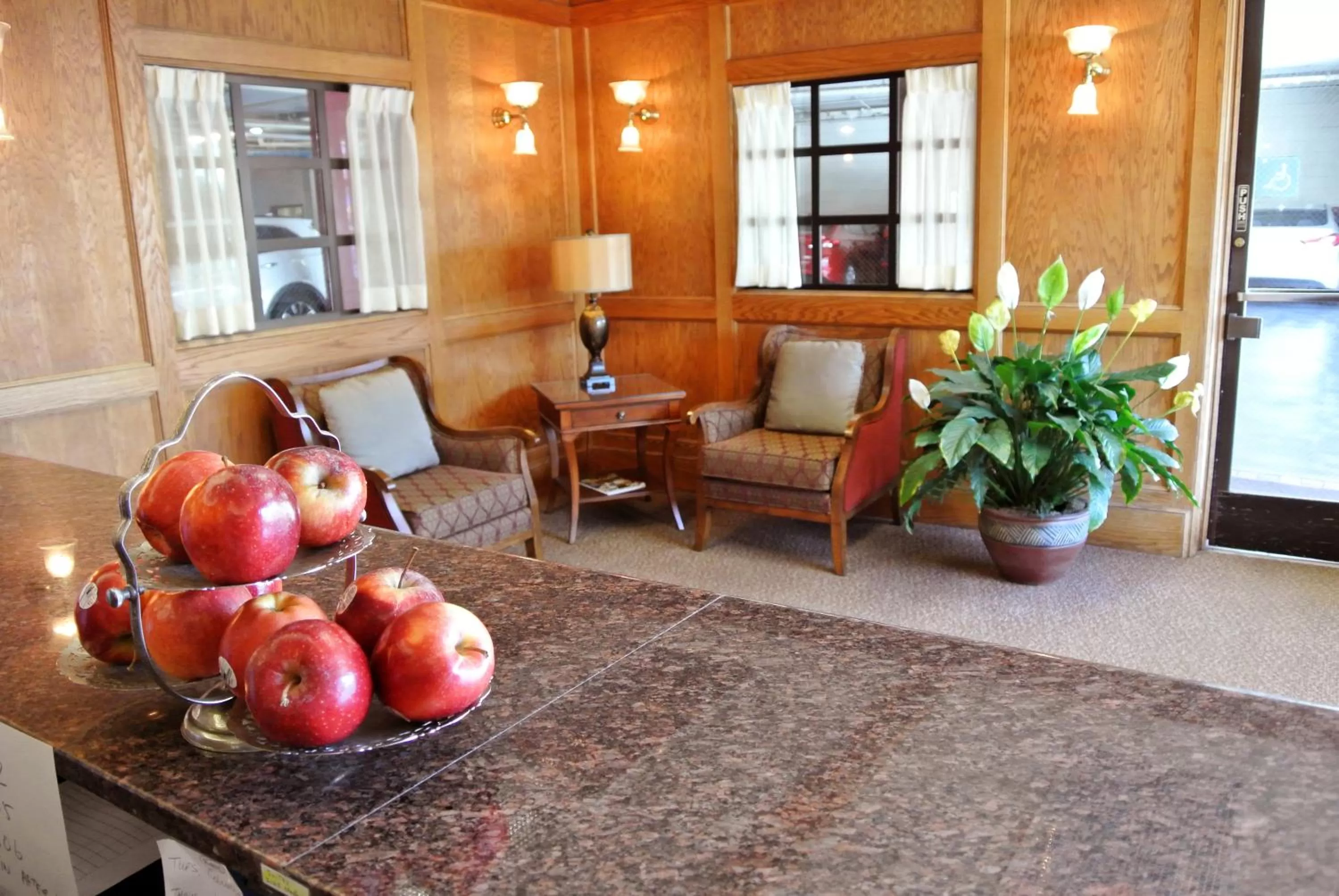 Lobby or reception in Cow Hollow Inn and Suites