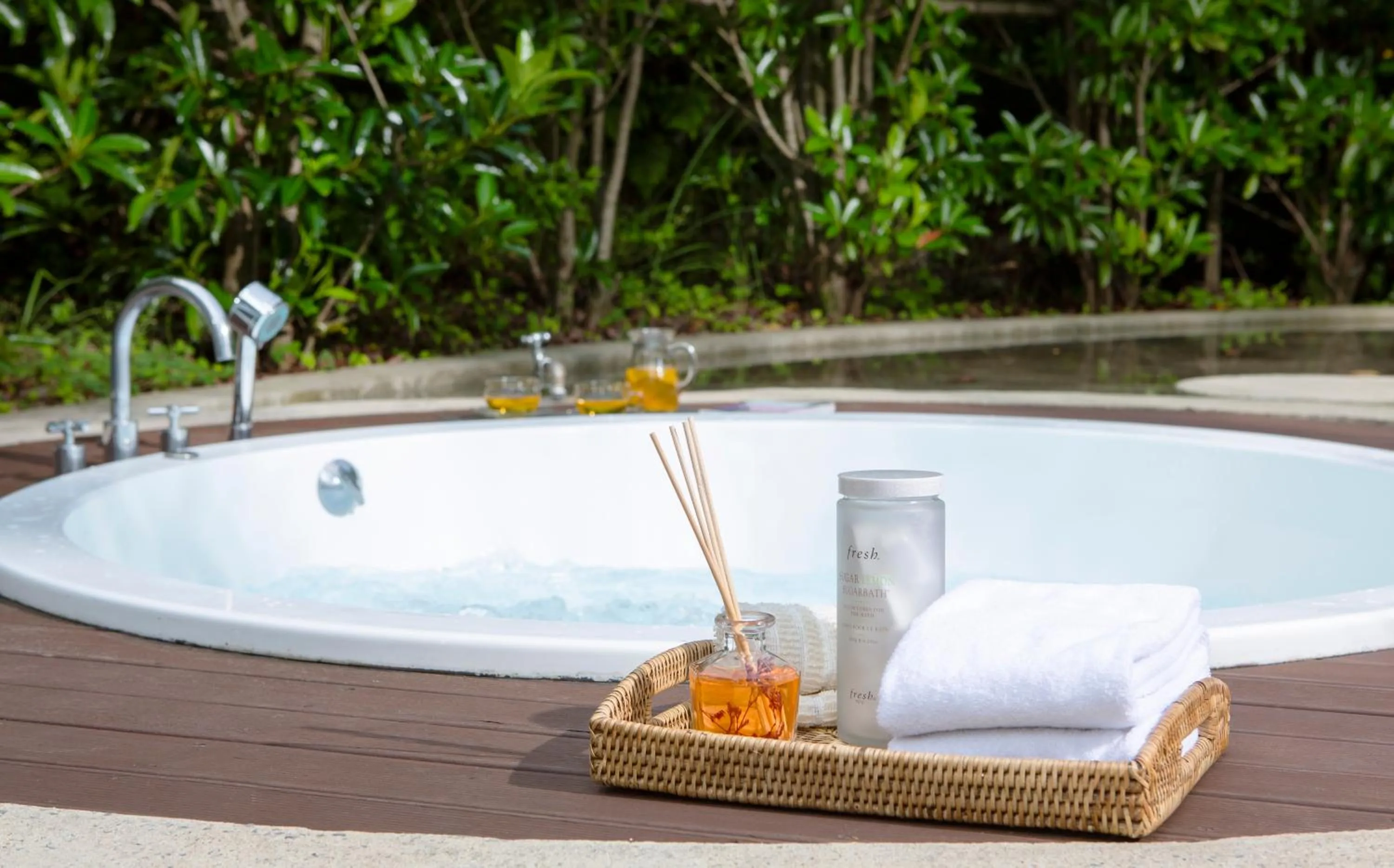 Hot Tub in Lotte Resort Jeju Artvillas