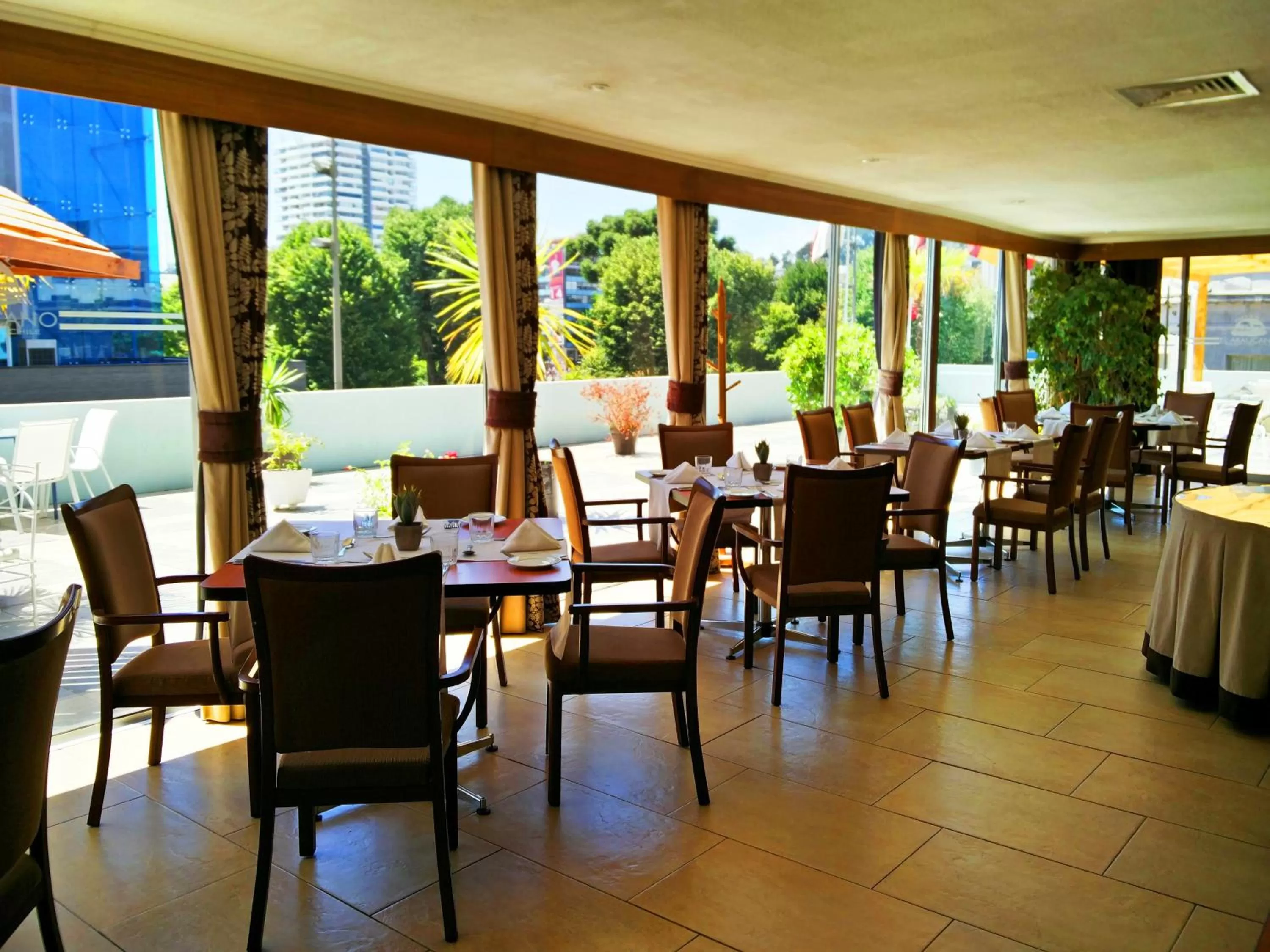 Restaurant/places to eat in Hotel El Araucano