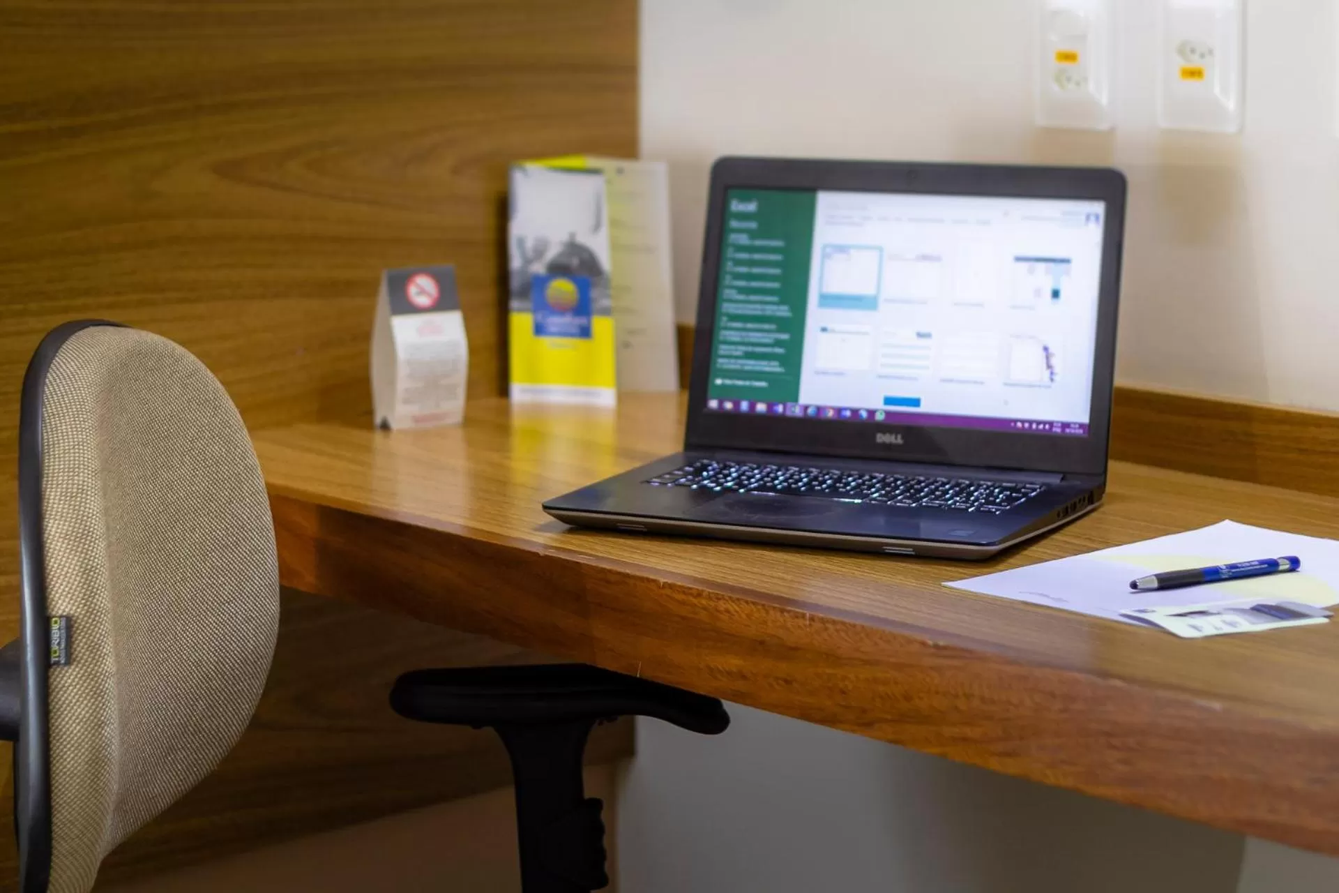 Photo of the whole room in Comfort Hotel Bauru