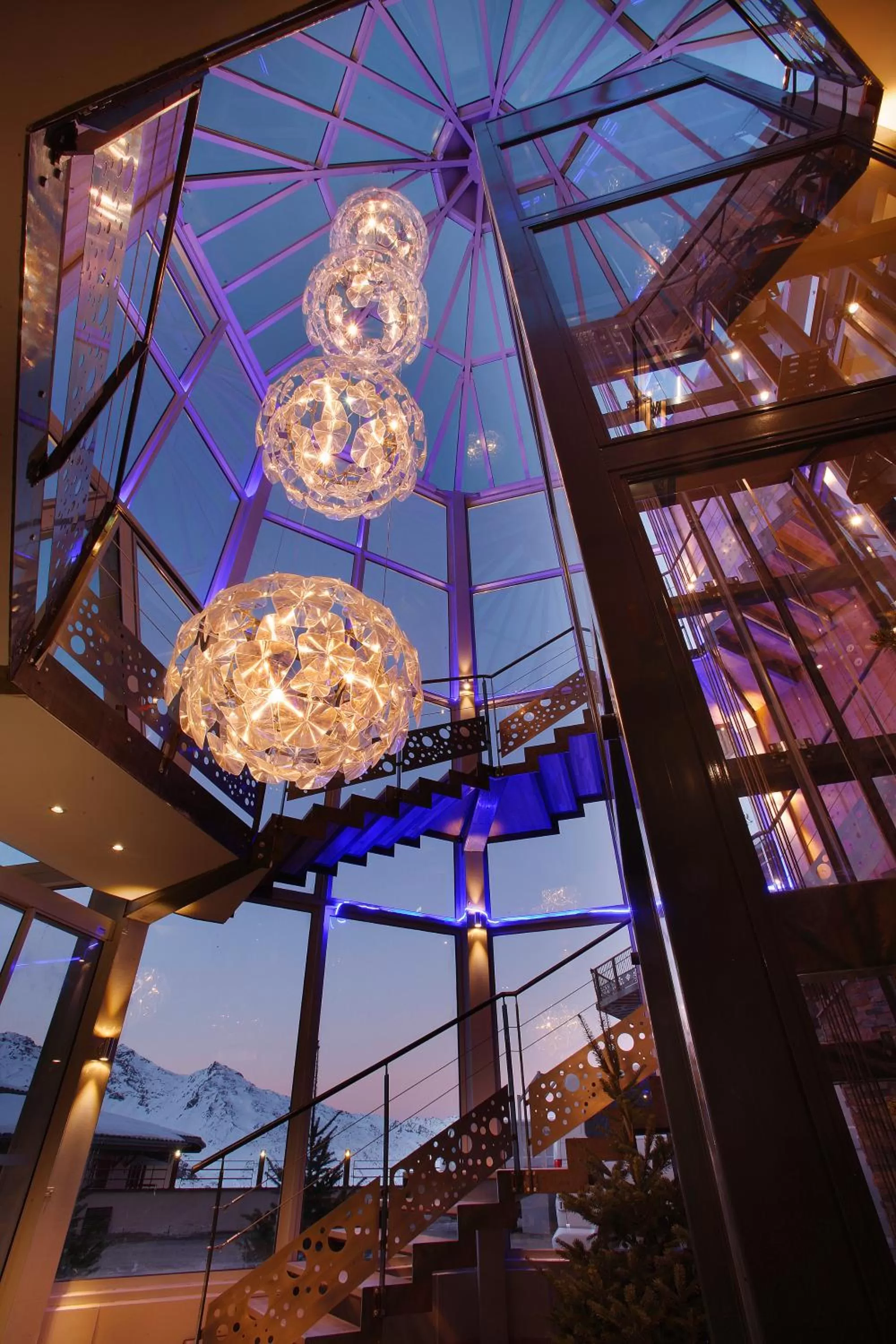 Decorative detail in Hôtel Koh-I Nor by Les Etincelles