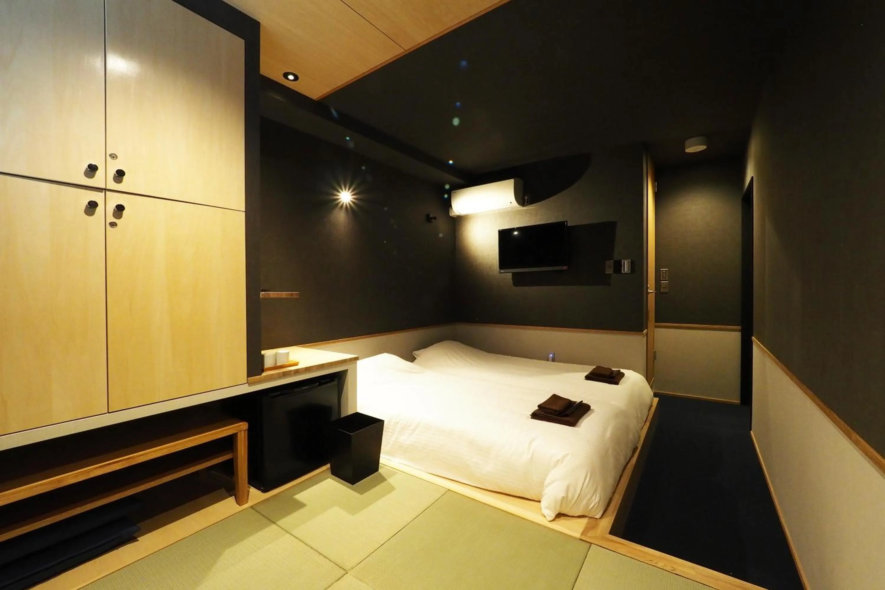 Photo of the whole room, Bed in Yumoto Station Hotel MIRAHAKONE