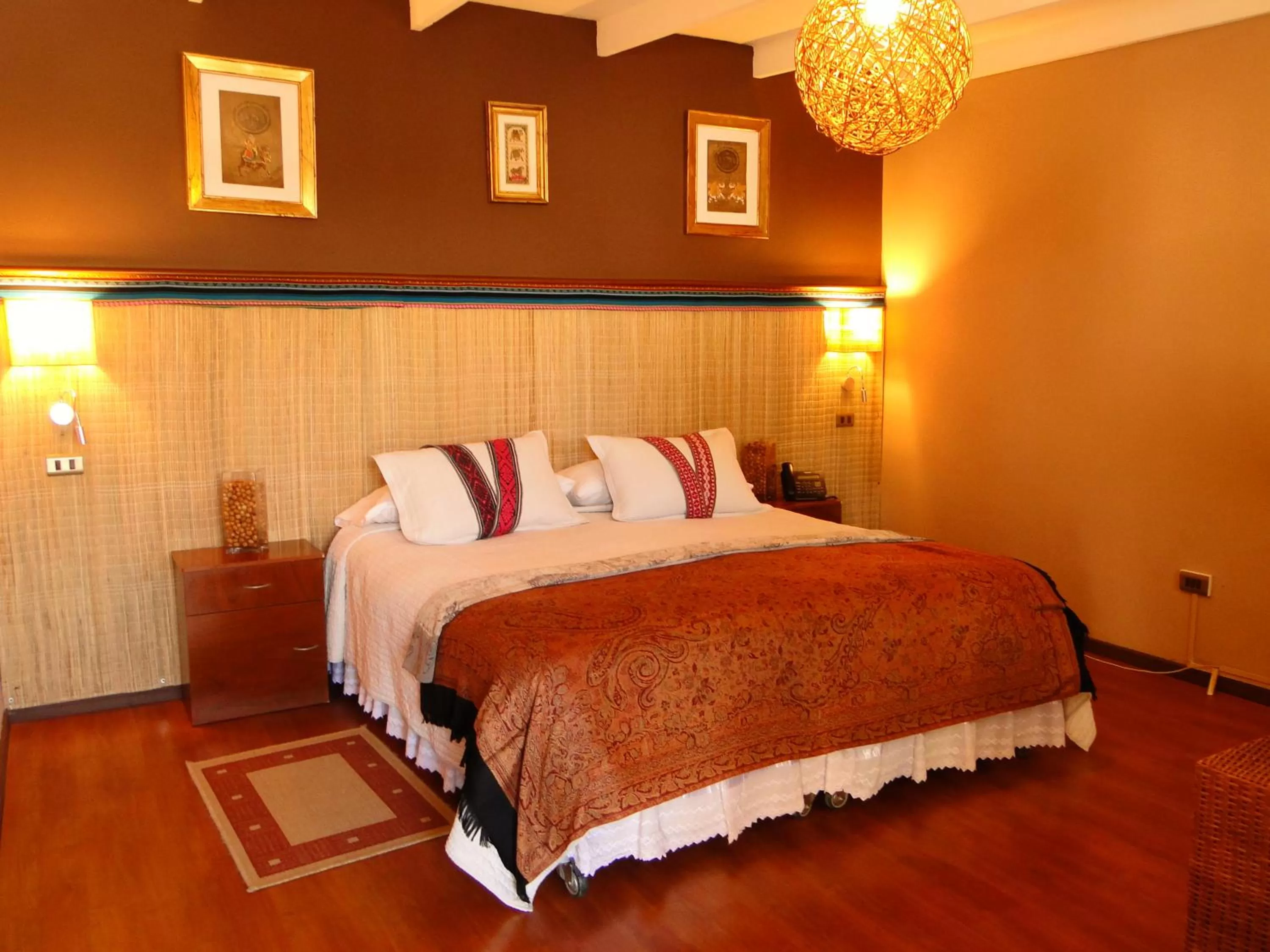 Bedroom, Bed in Hotel Pat'ta Hoiri