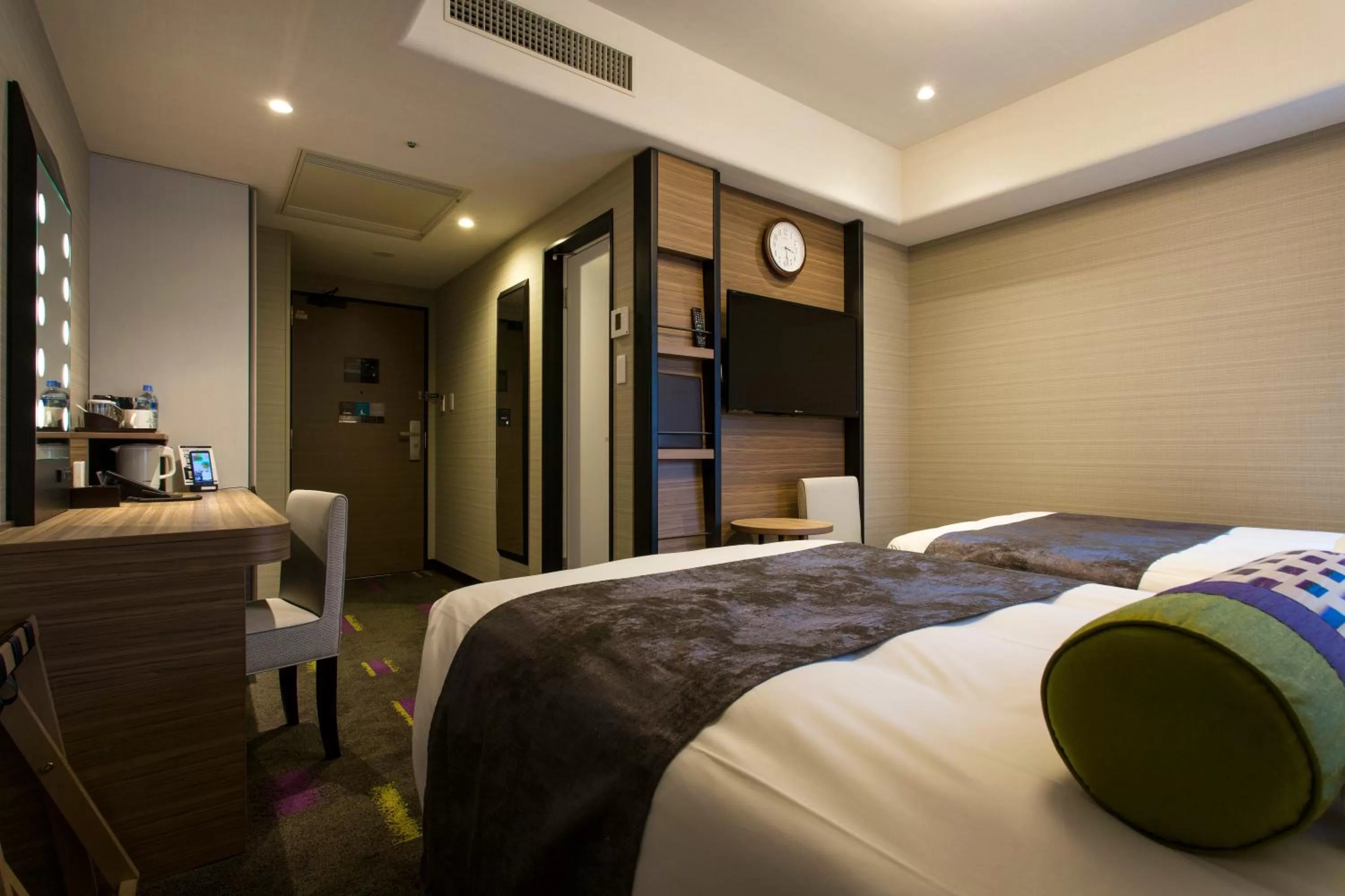 Photo of the whole room, Bed in Hotel Monterey Le Frere Osaka