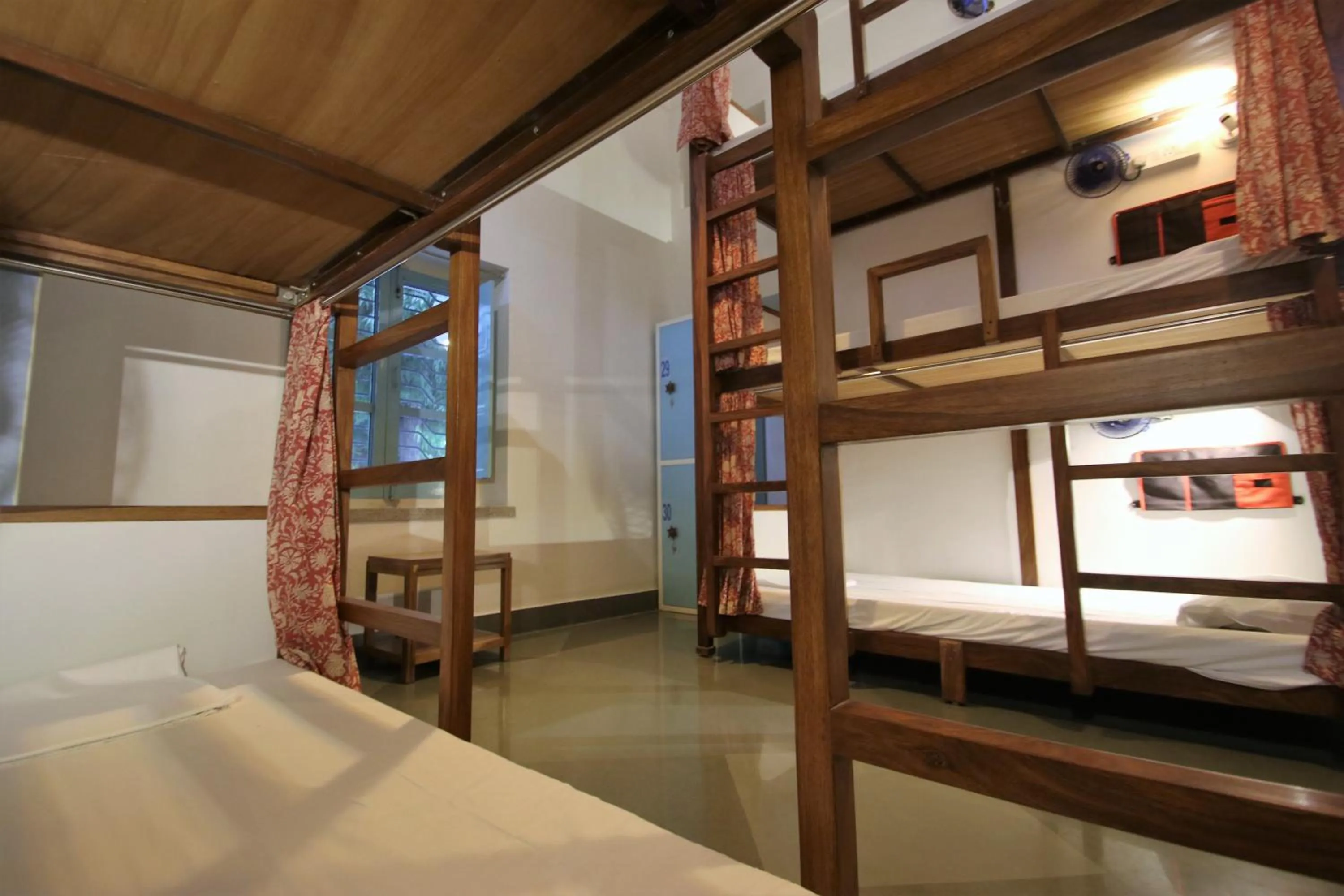 bunk bed, Bed in Jaipur Jantar Hostel