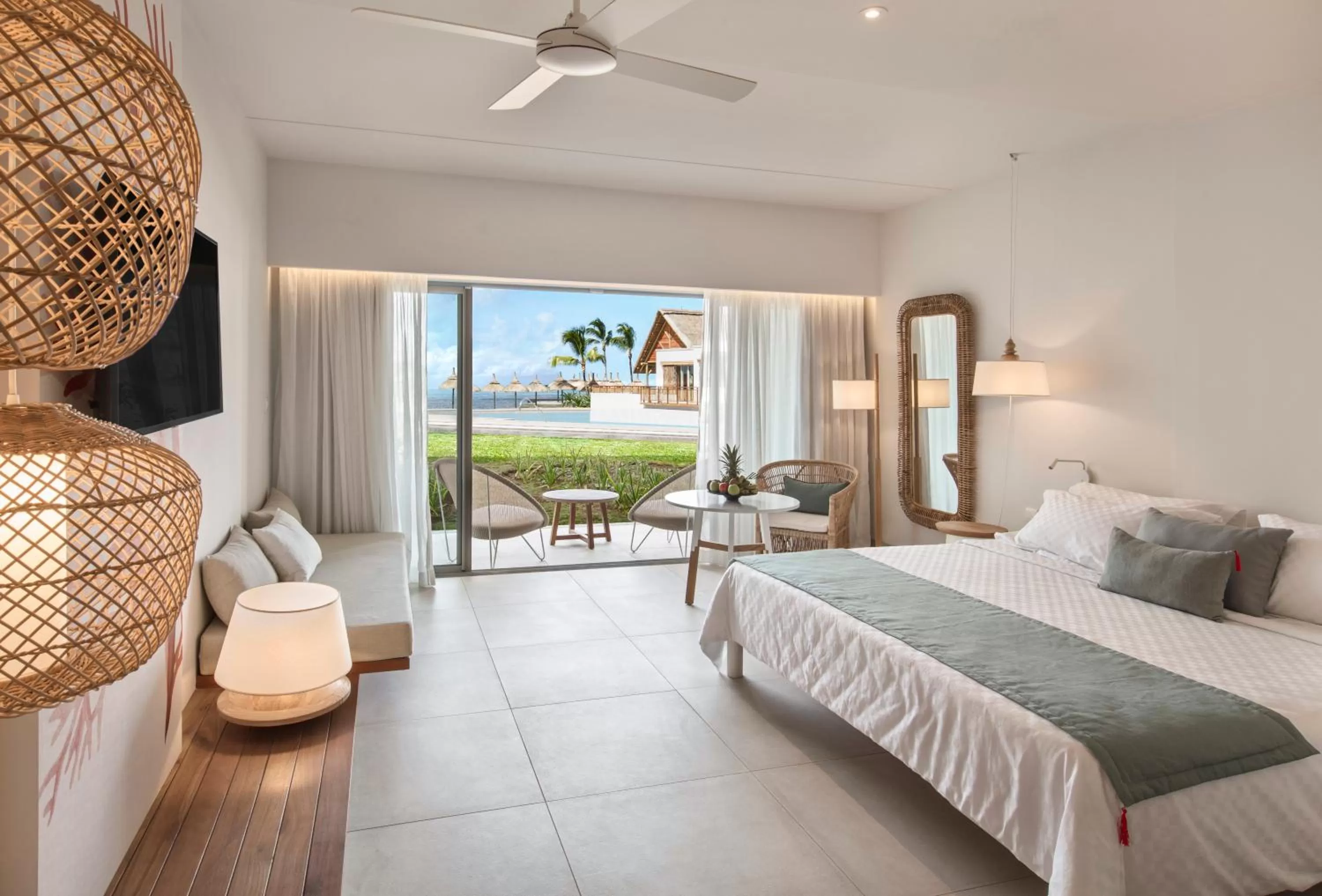 View (from property/room), Bed in Preskil Island Resort