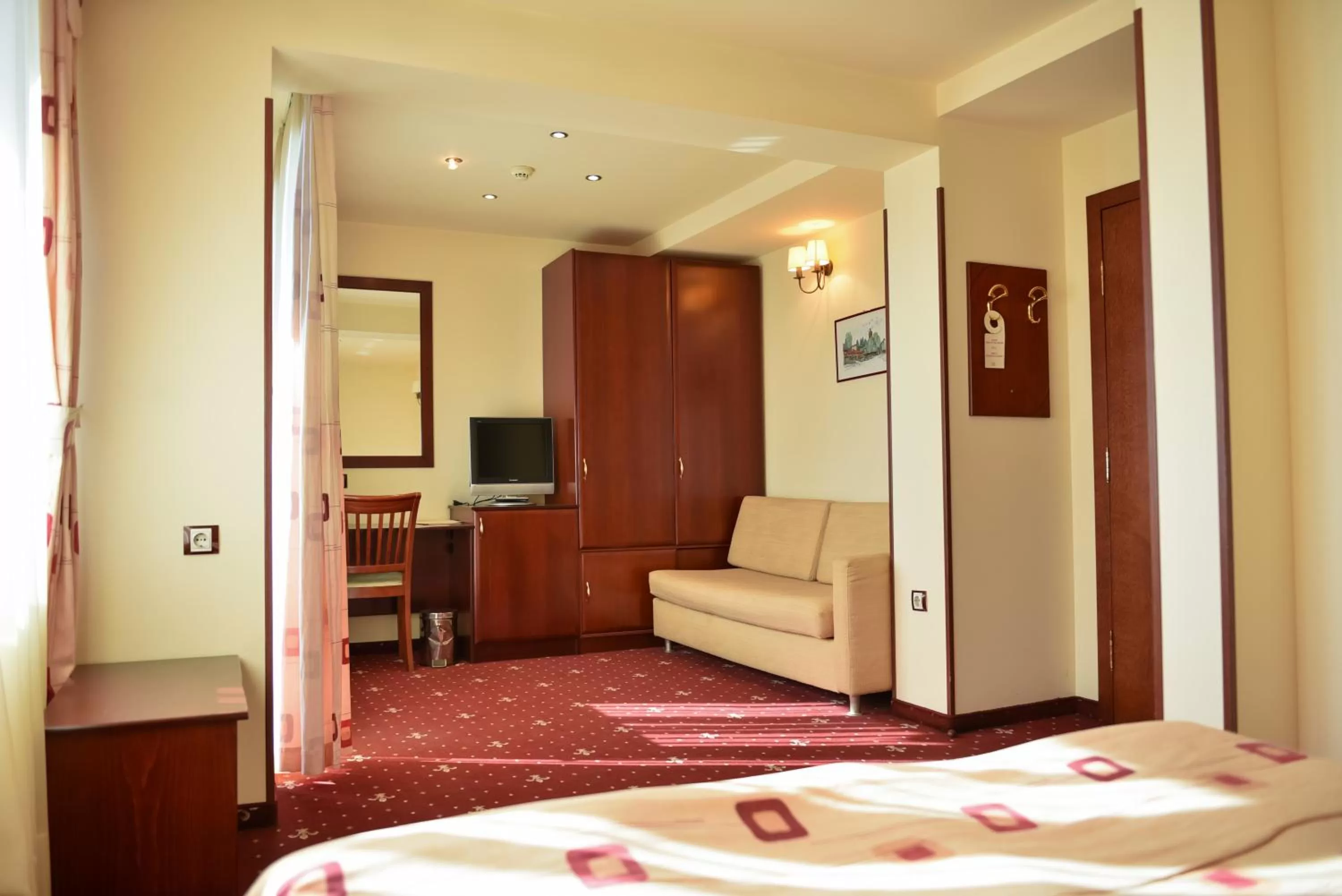 Photo of the whole room, Bed in Martin Club Hotel