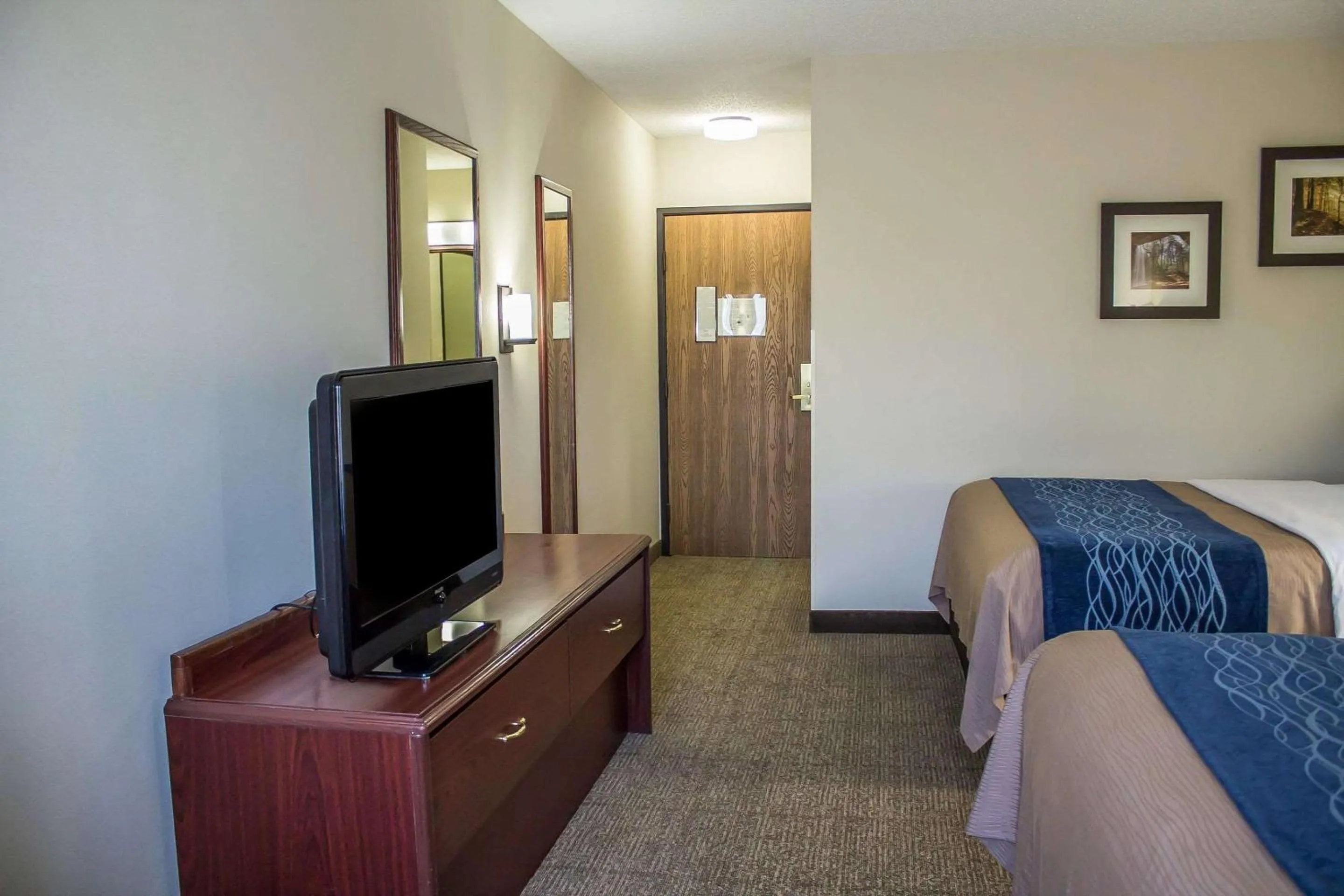 Queen Room with Two Queen Beds in Comfort Inn
