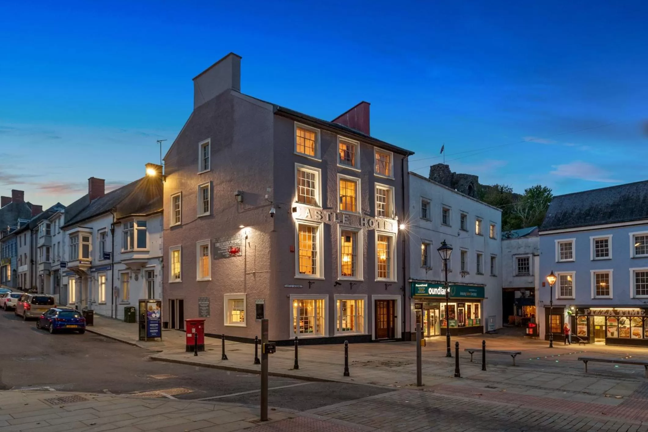 Property Building in Castle Hotel Haverfordwest