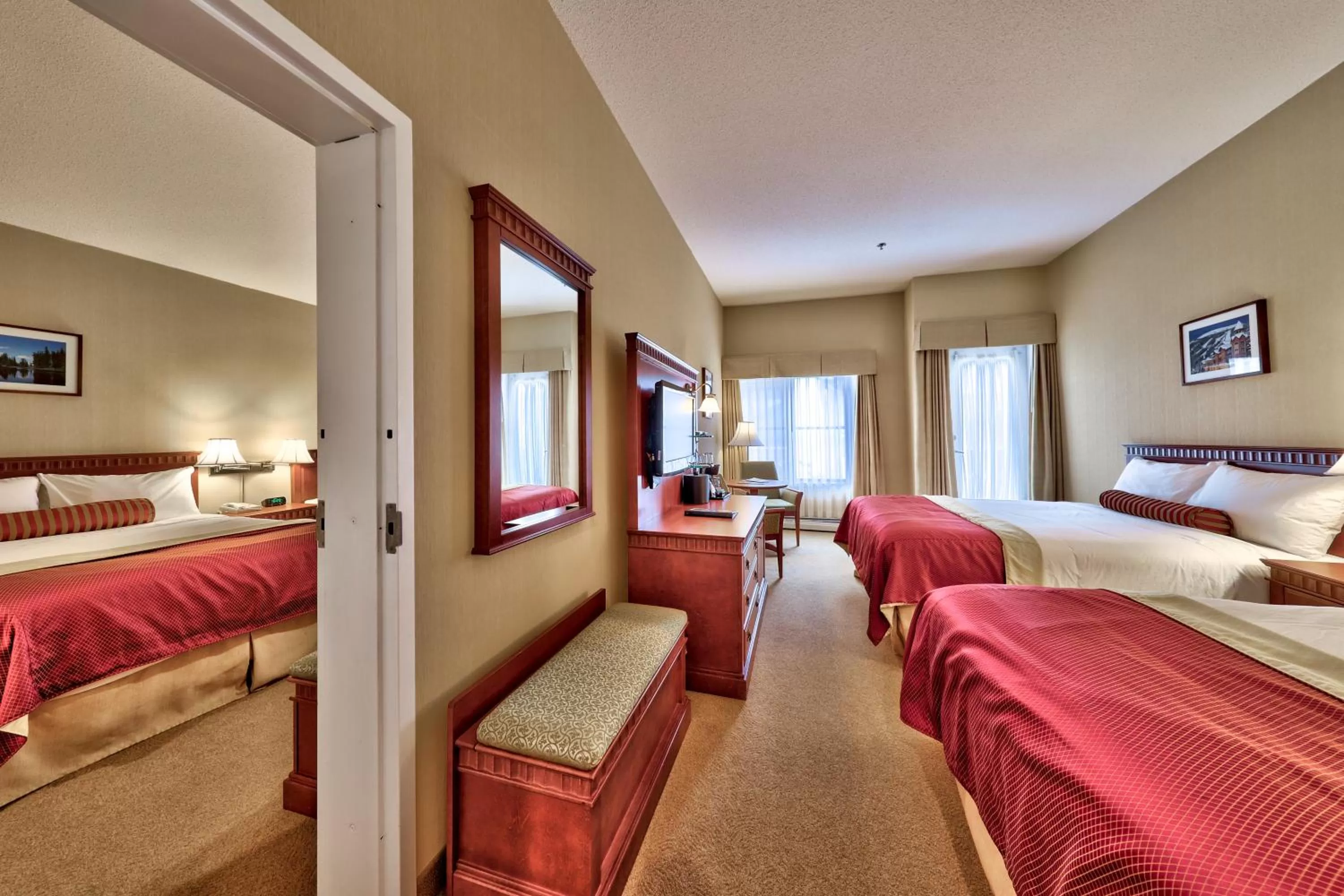 Photo of the whole room, Bed in Sun Peaks Lodge