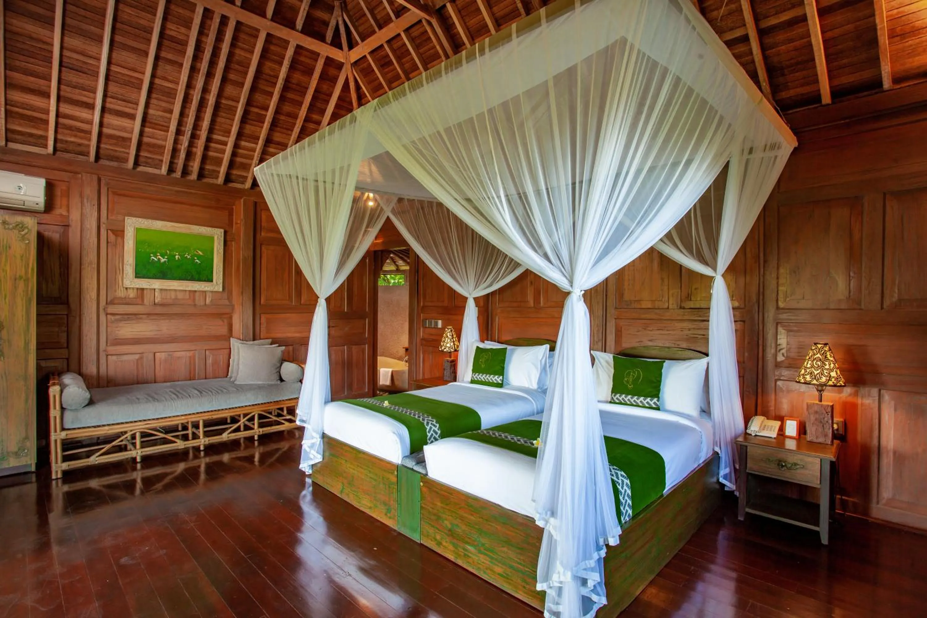 Bed in Arya Villas Ubud