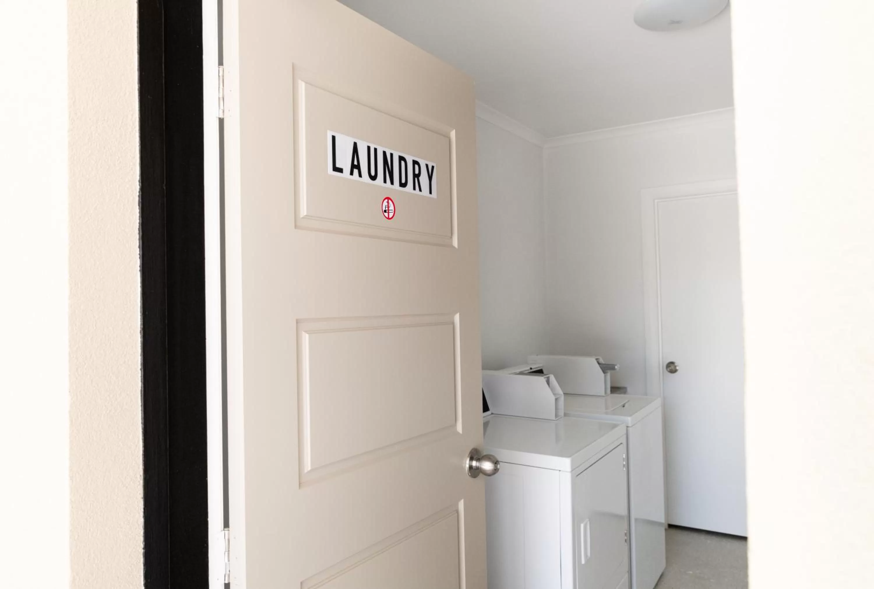 laundry in Econo Lodge Mildura