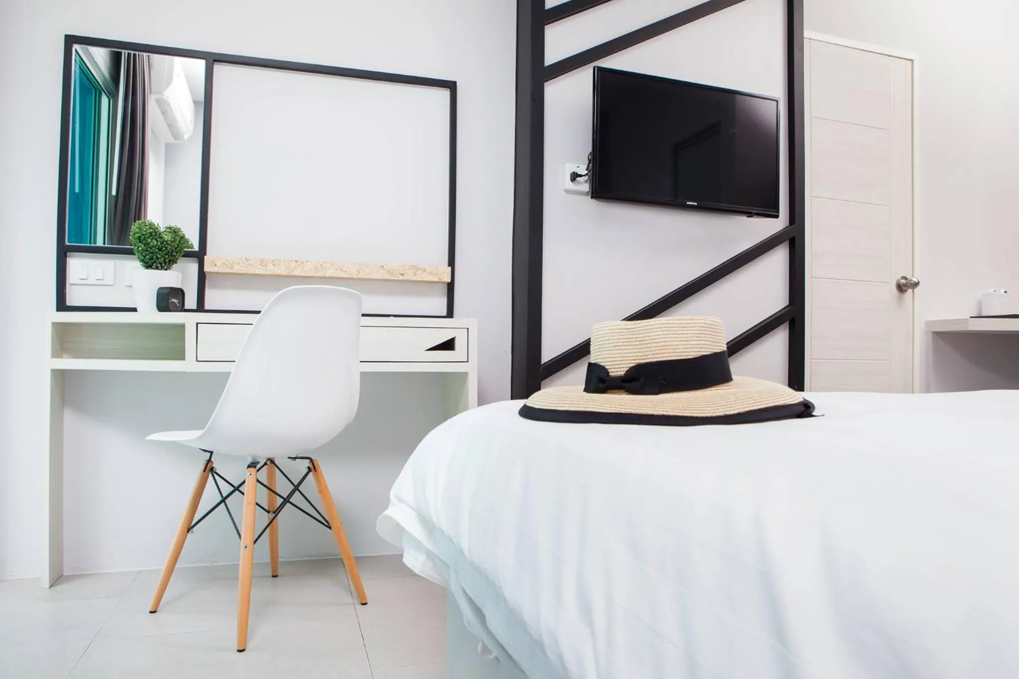 Bedroom, Bed in The Crib Patong - SHA Certified