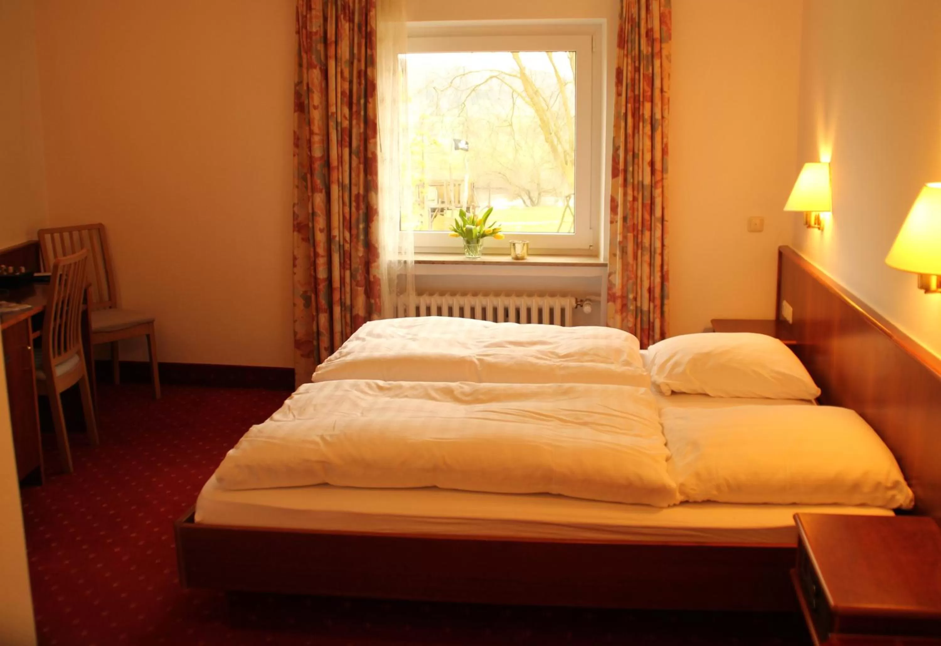 Bed in Hotel Mintarder Wasserbahnhof
