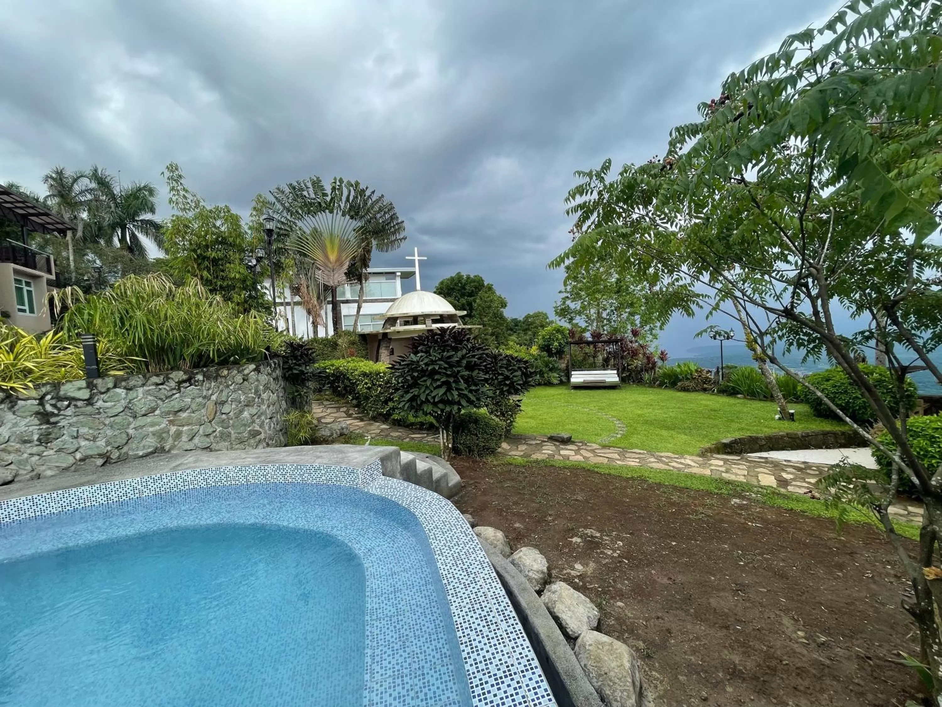 Swimming pool in The Lakeview Suites