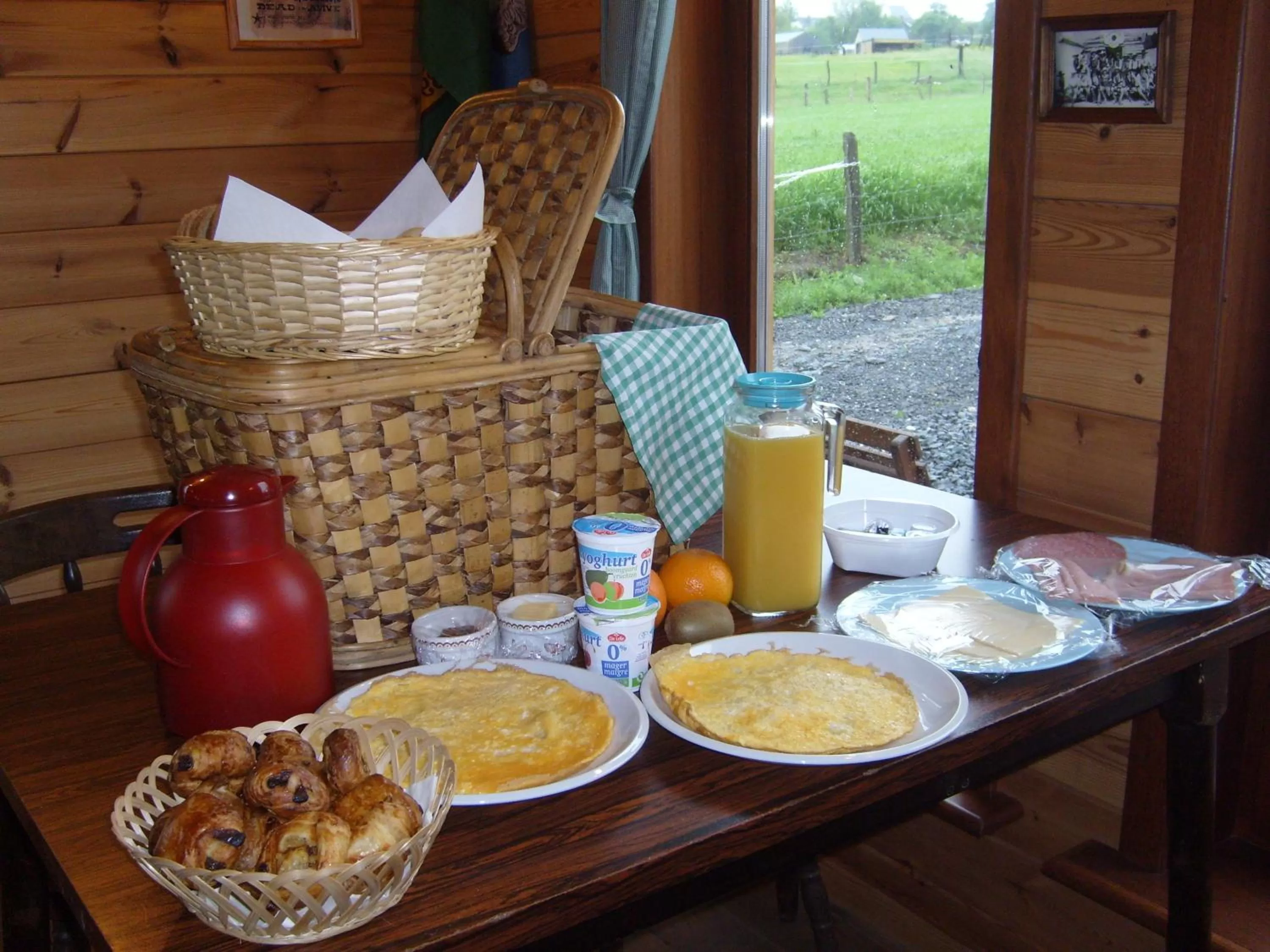 Food in B&B Willow Springs Way Station