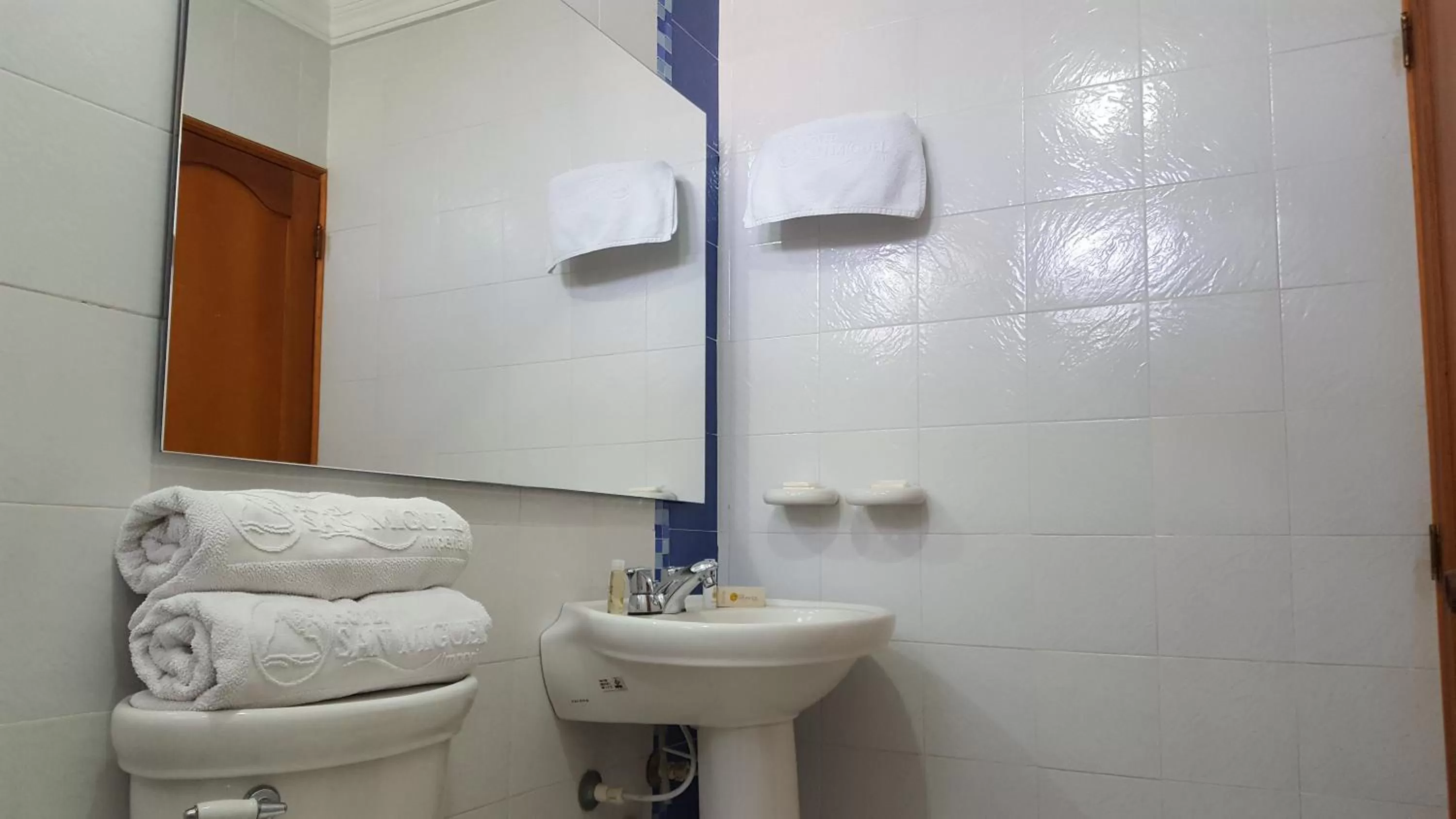 Bathroom in Hotel San Miguel Imperial