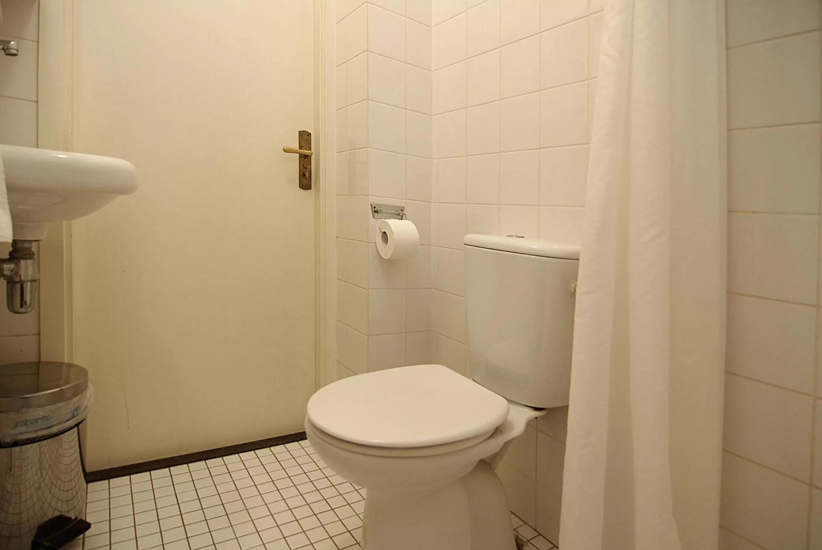 Bathroom in Wooden Mill B&B