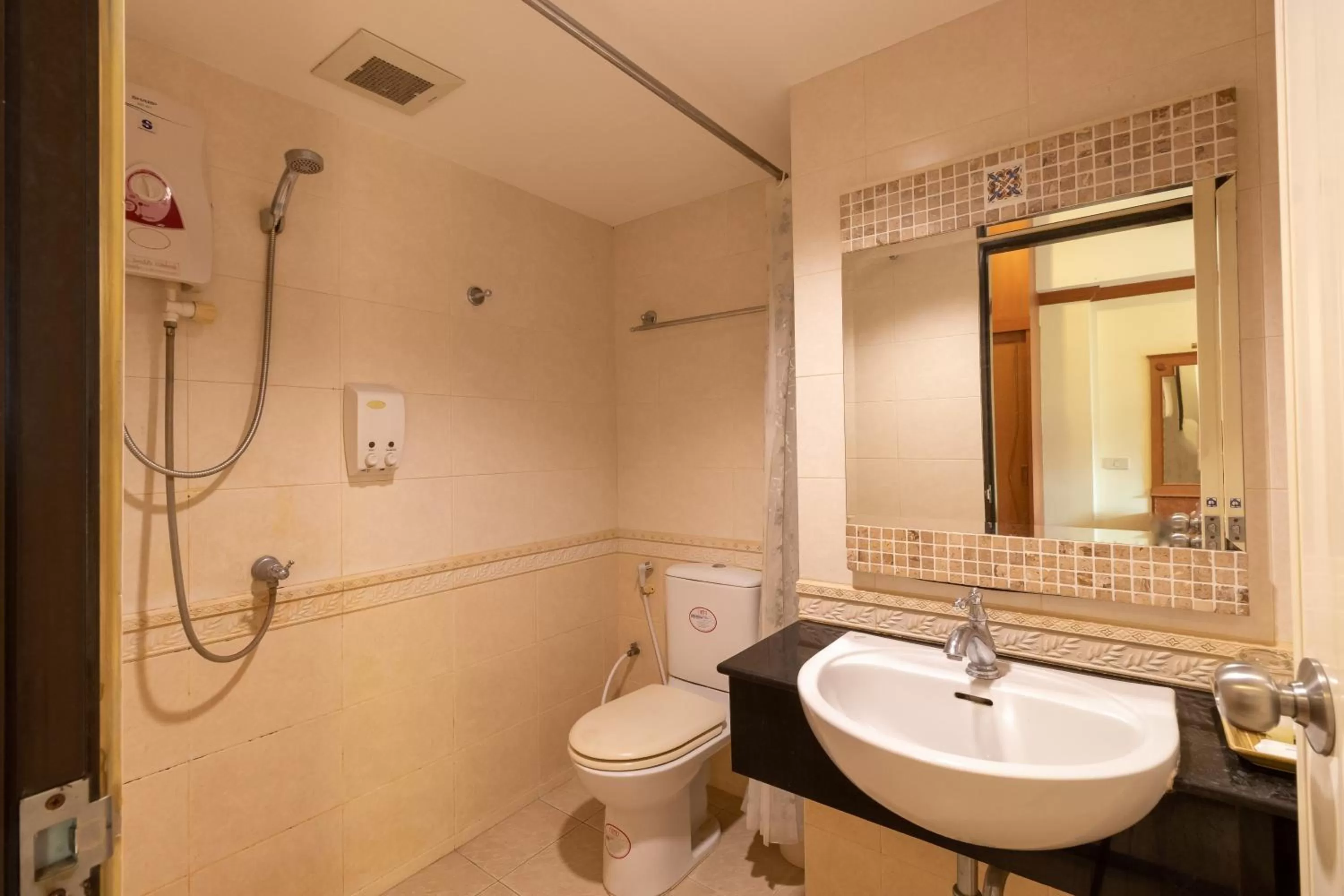 Bathroom in Chomsin Hua Hin ชมสินธุ์ หัวหิน