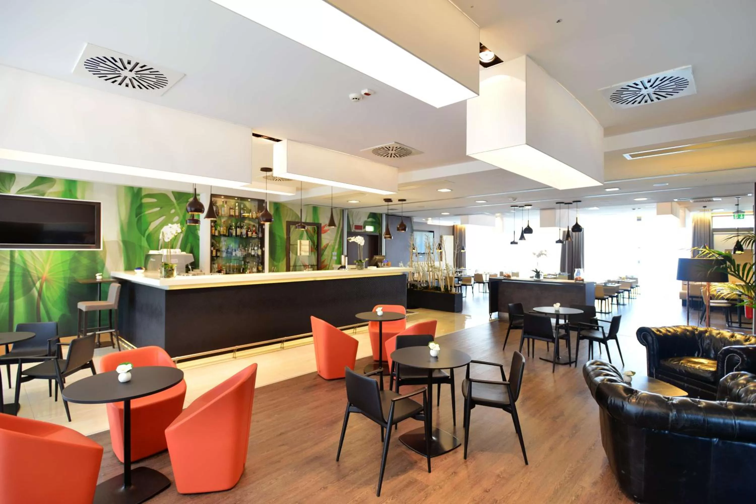 Restaurant/places to eat in Hilton Garden Inn Milan North